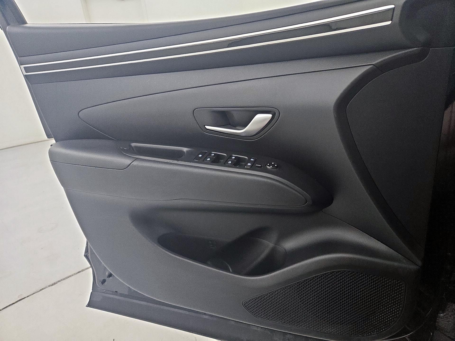 Thumbnail: 2022 Hyundai Tucson - 12