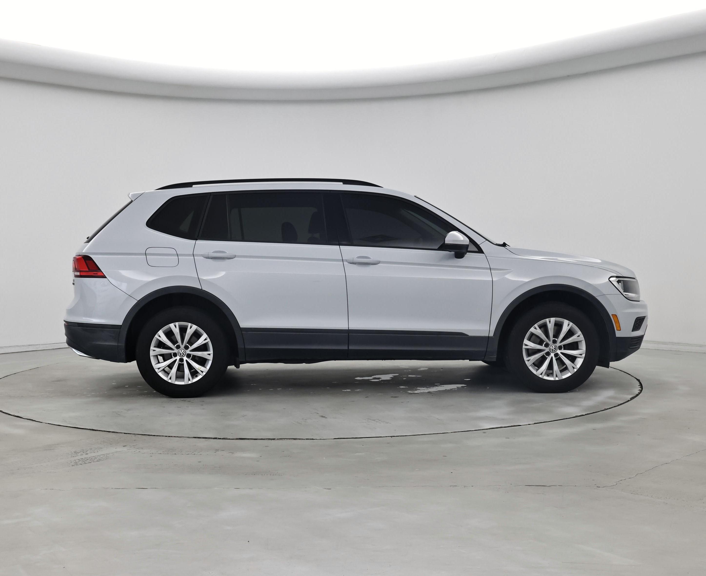 Thumbnail: 2018 Volkswagen Tiguan - 7