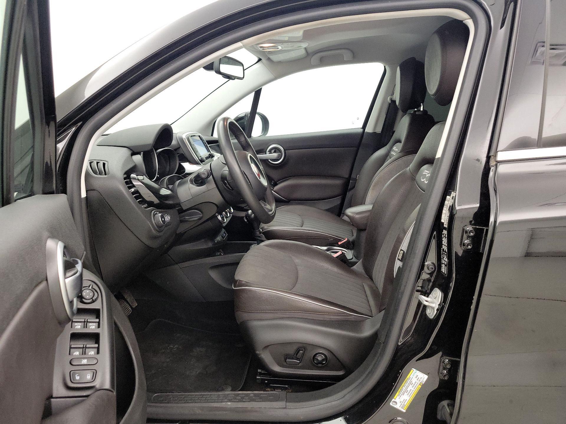 Thumbnail: 2017 Fiat 500X - 11