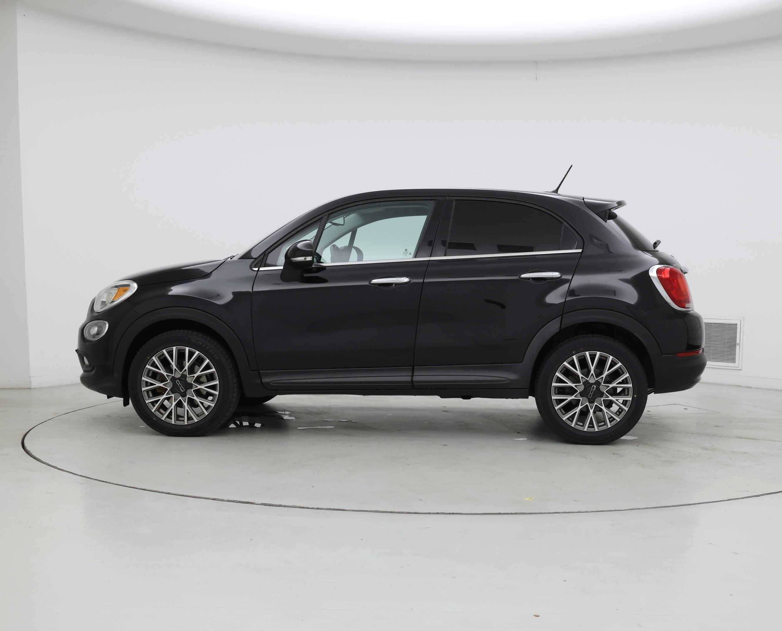Thumbnail: 2017 Fiat 500X - 3