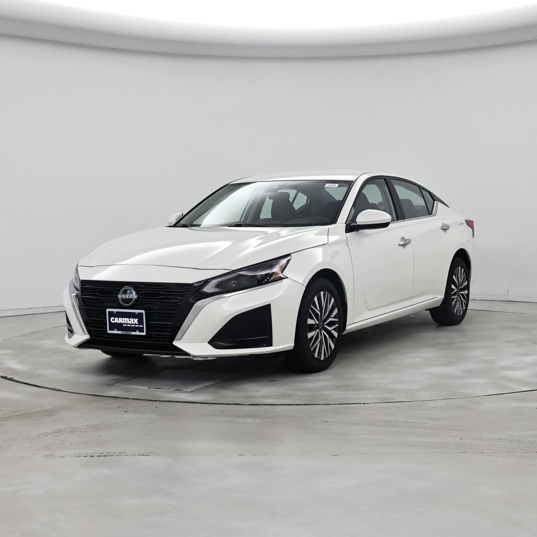 Thumbnail: 2023 Nissan Altima - 4
