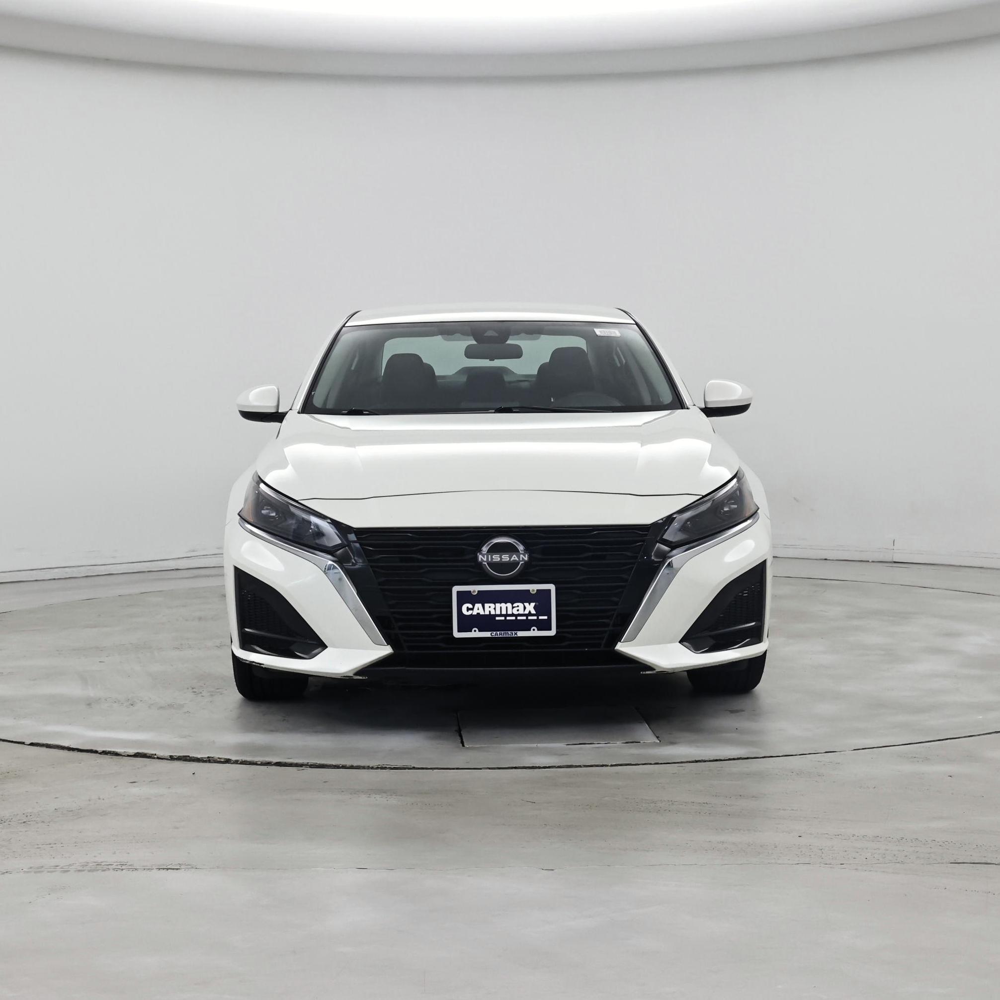Thumbnail: 2023 Nissan Altima - 5