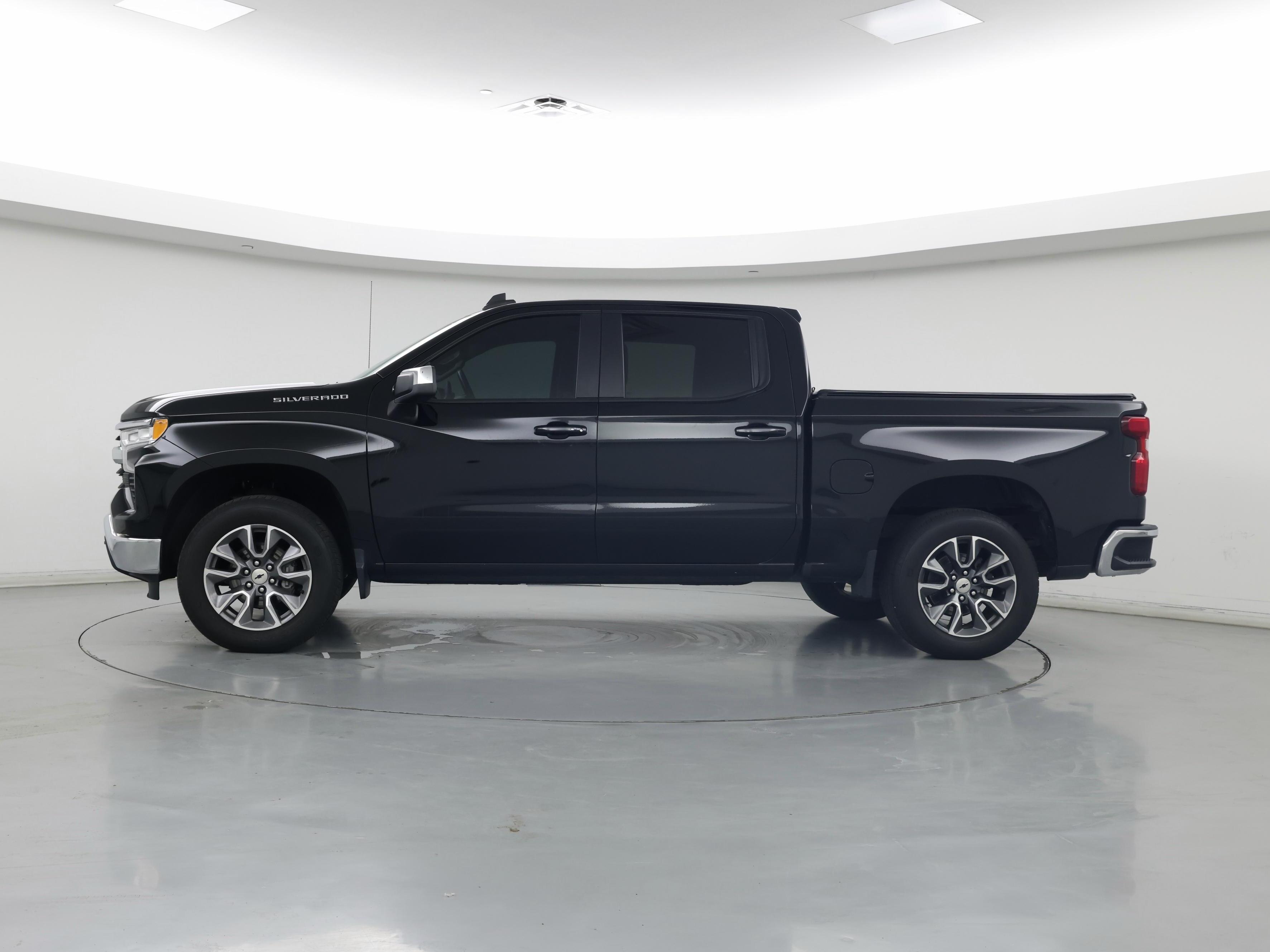 Thumbnail: 2022 Chevrolet Silverado 1500 - 3