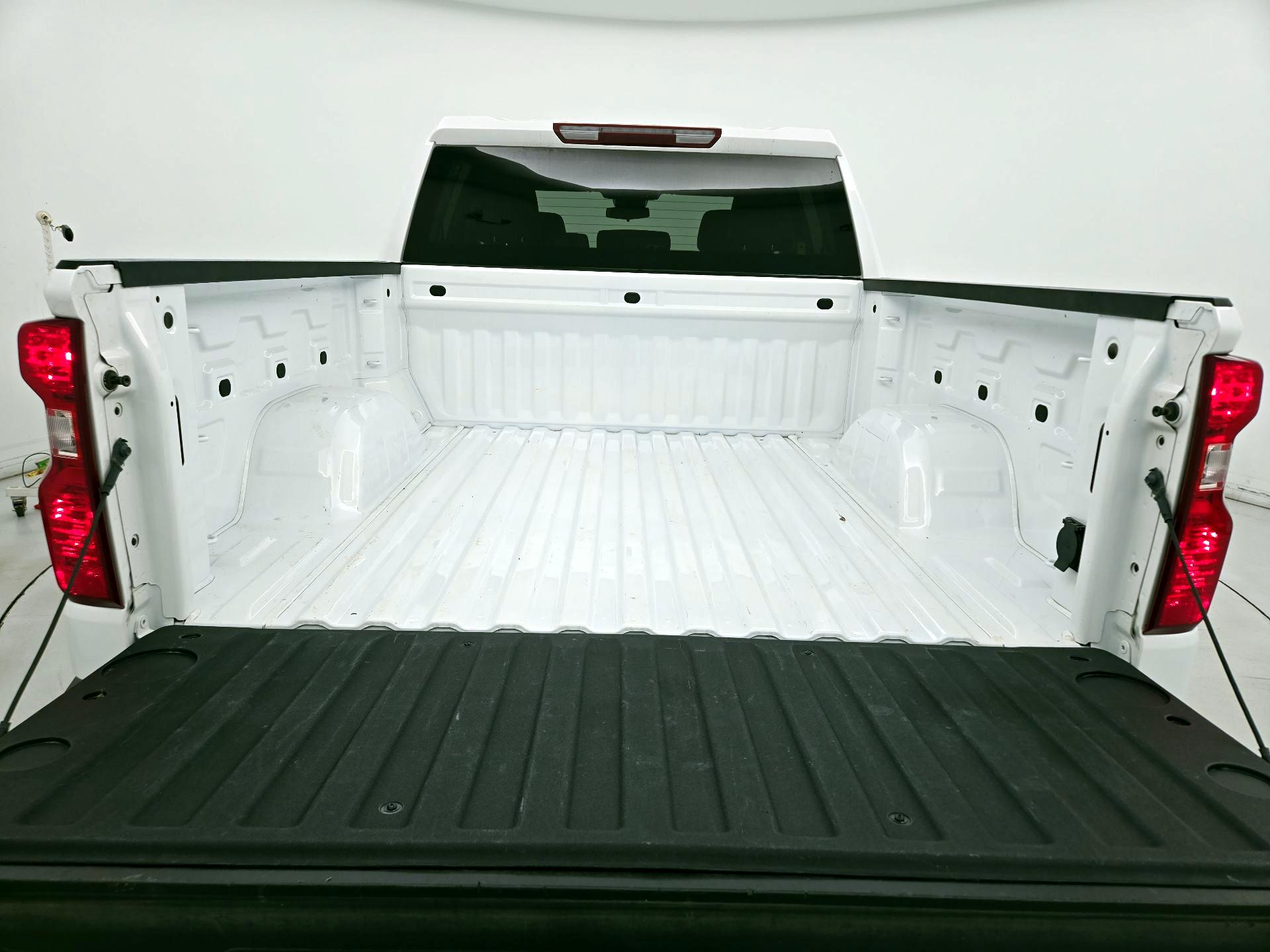 Thumbnail: 2022 Chevrolet Silverado 1500 - 20