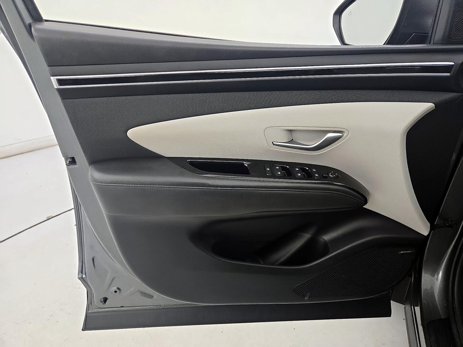 Thumbnail: 2022 Hyundai Tucson - 12