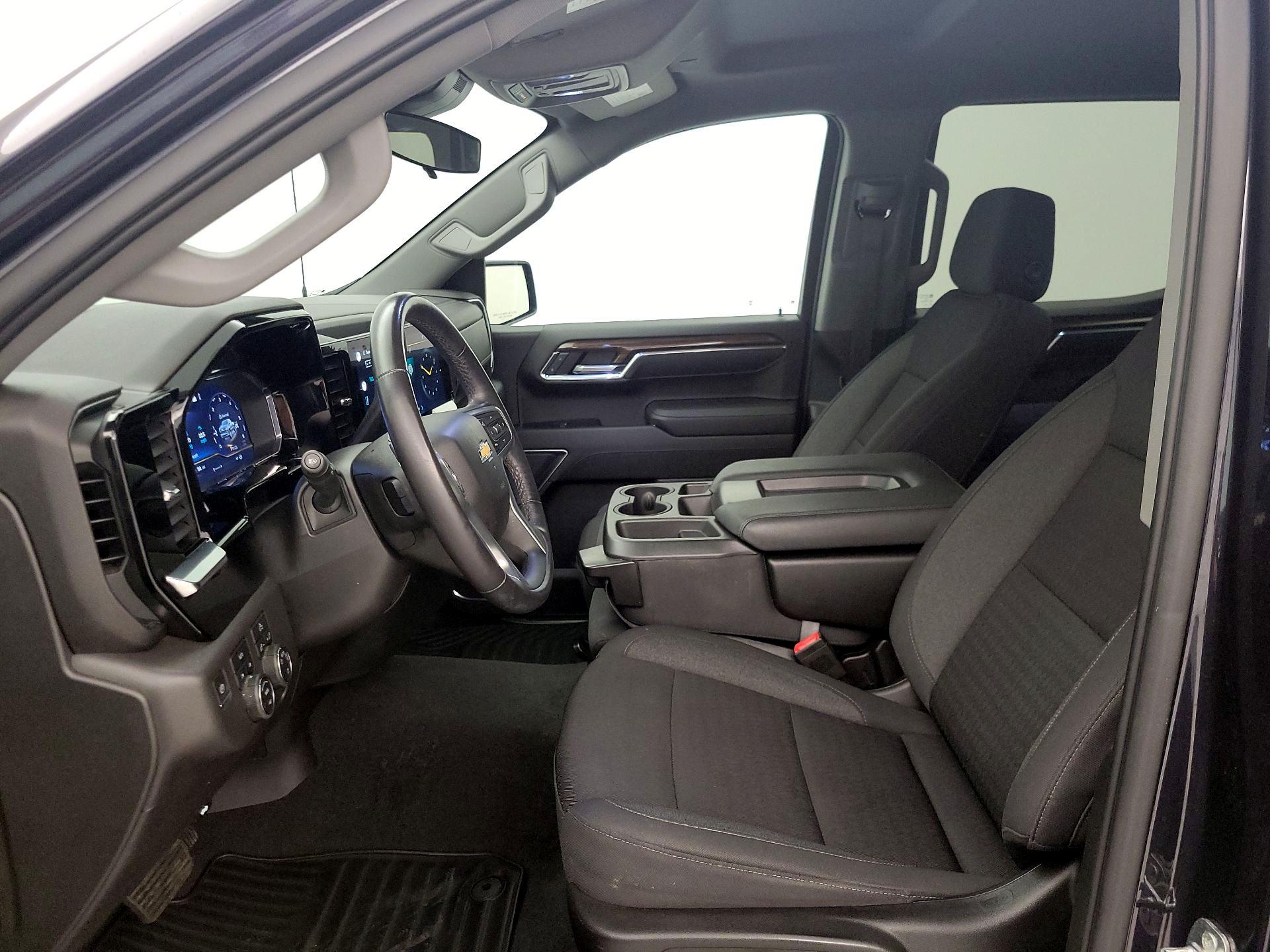 Thumbnail: 2022 Chevrolet Silverado 1500 - 11