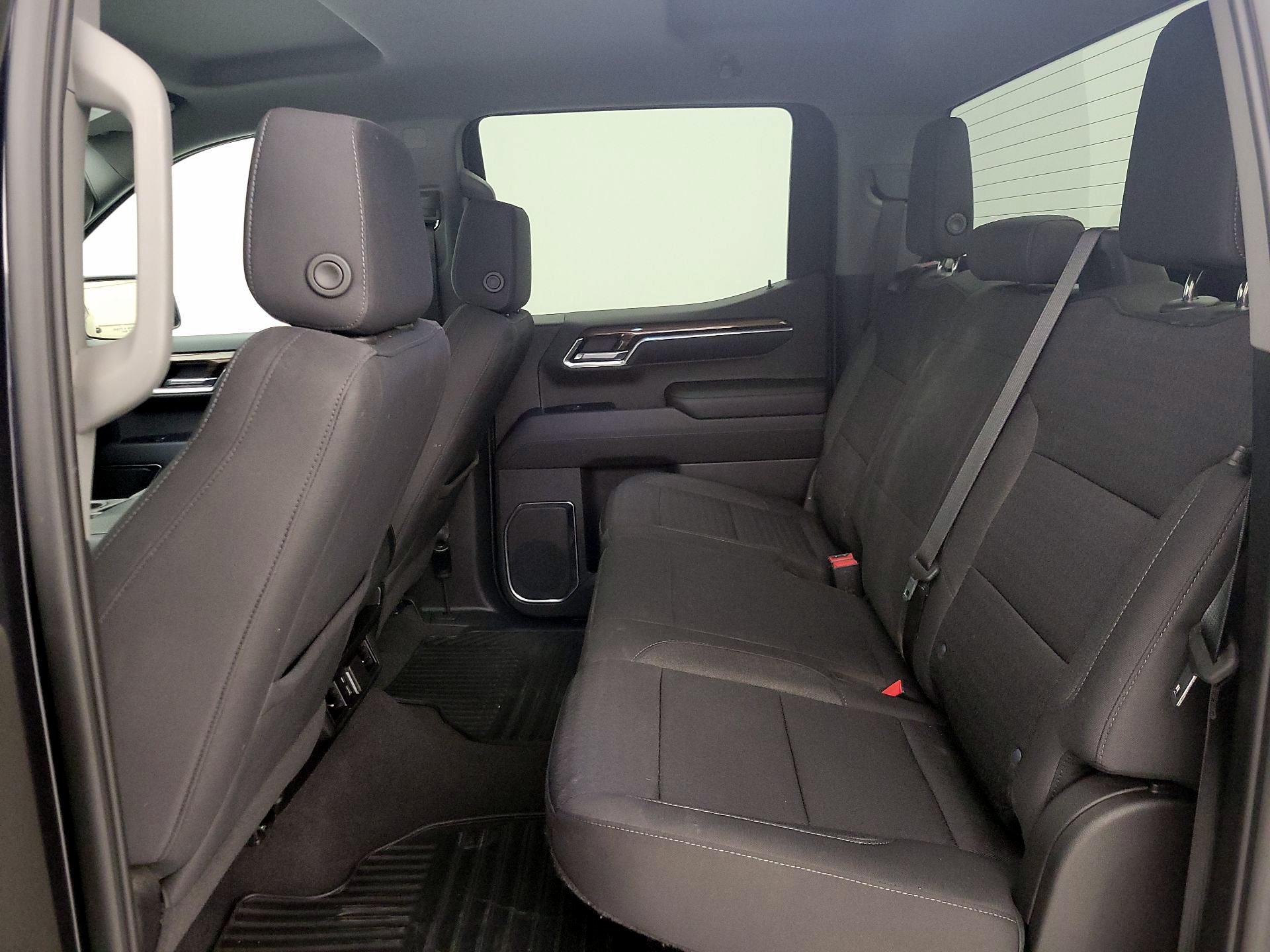 Thumbnail: 2022 Chevrolet Silverado 1500 - 19