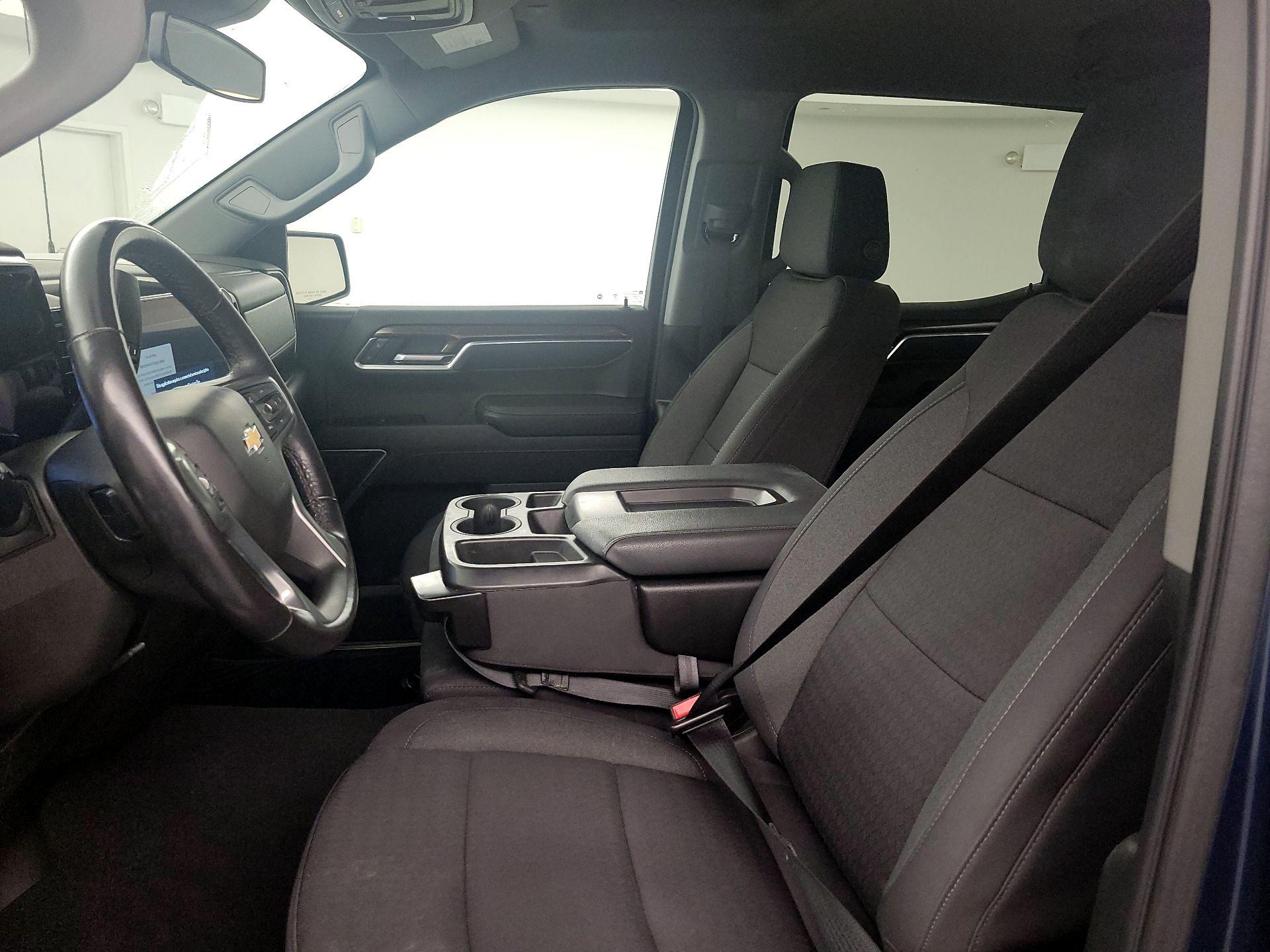 Thumbnail: 2022 Chevrolet Silverado 1500 - 11