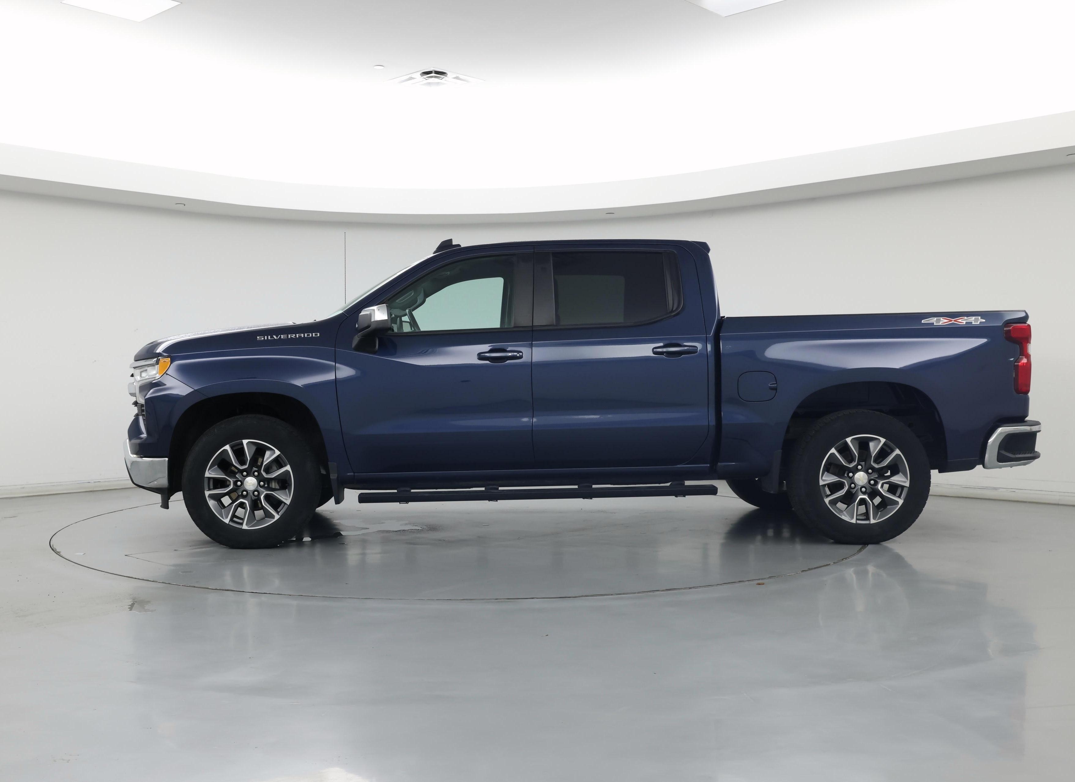 Thumbnail: 2022 Chevrolet Silverado 1500 - 3