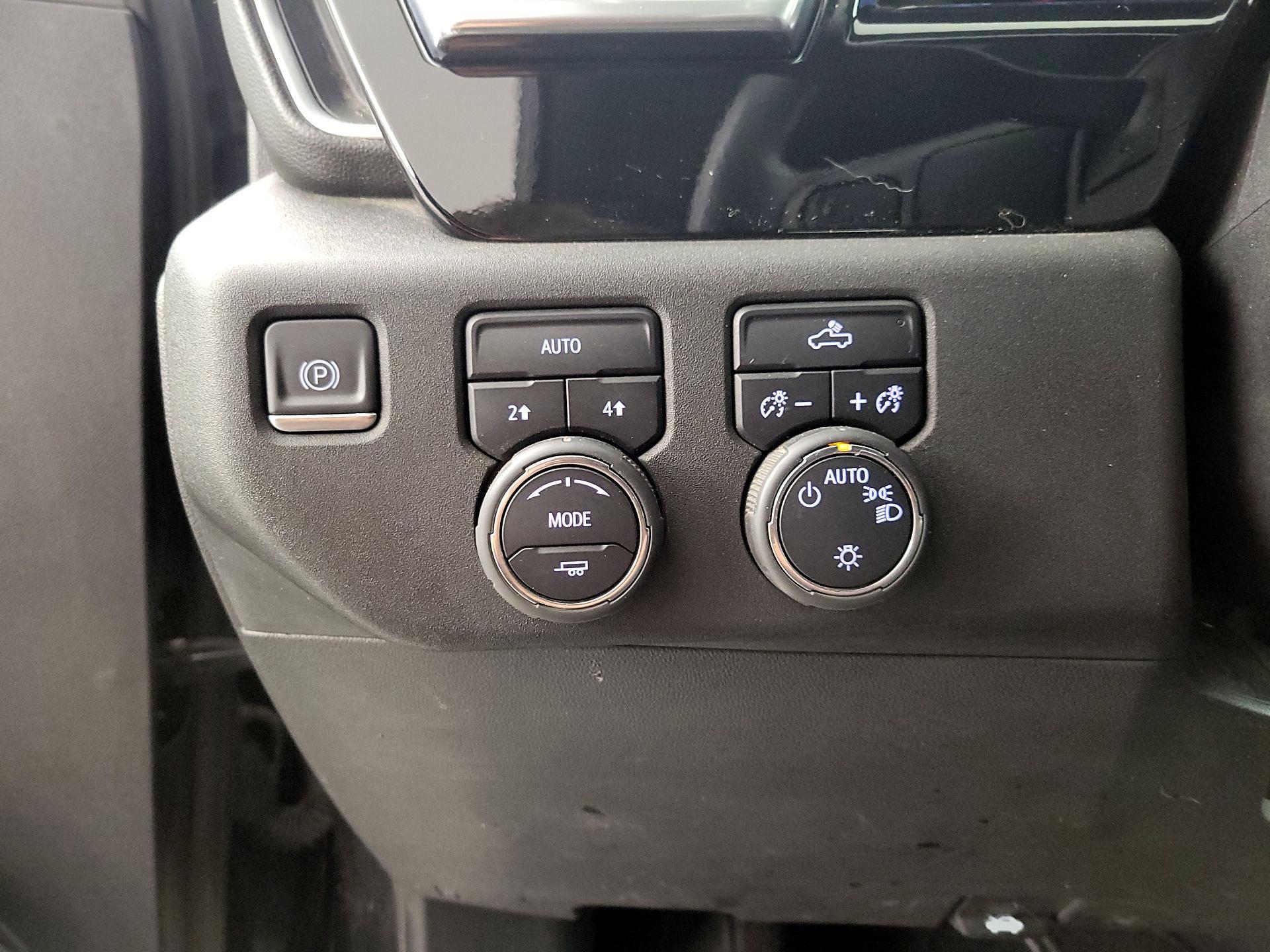 Thumbnail: 2022 Chevrolet Silverado 1500 - 13