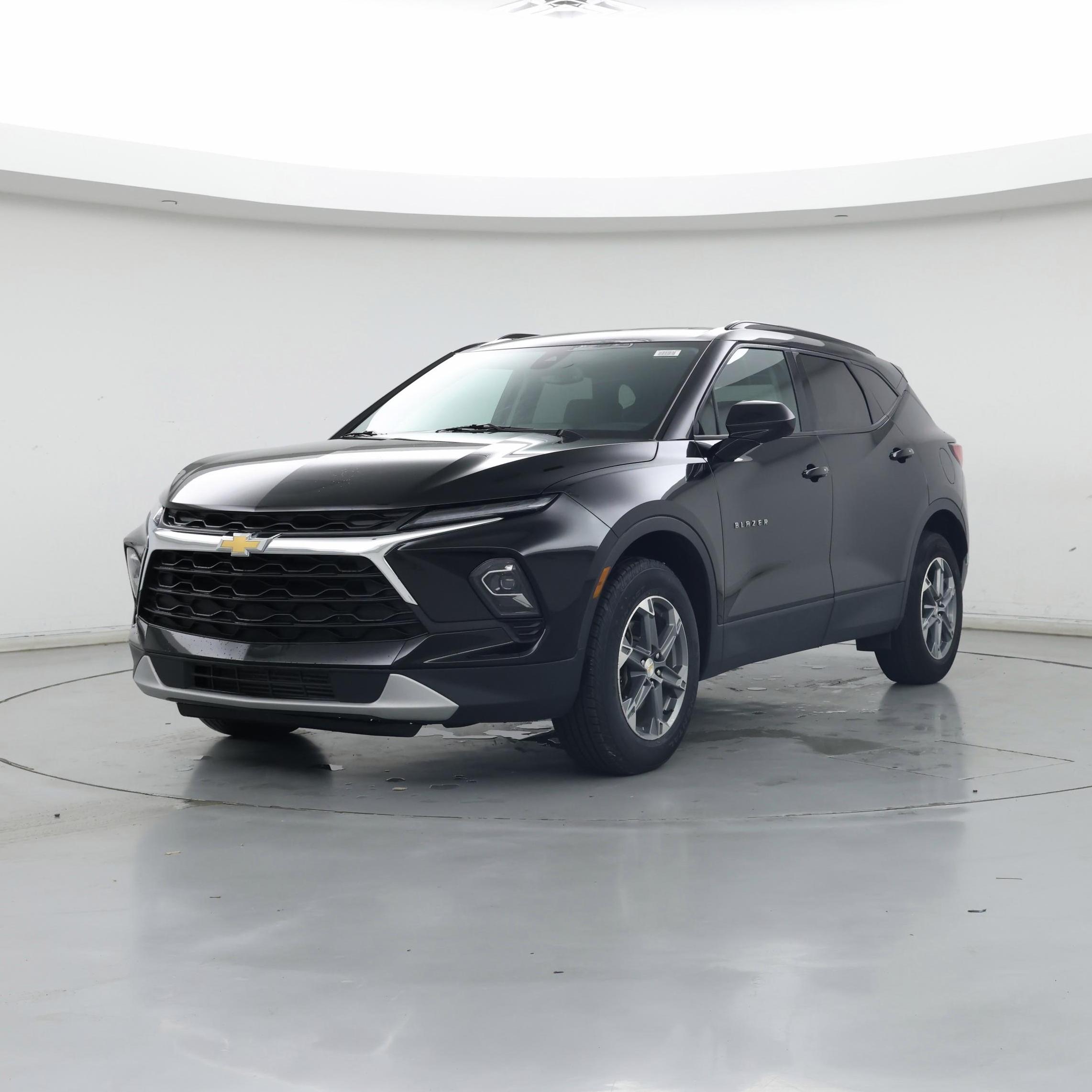Thumbnail: 2023 Chevrolet Blazer - 4