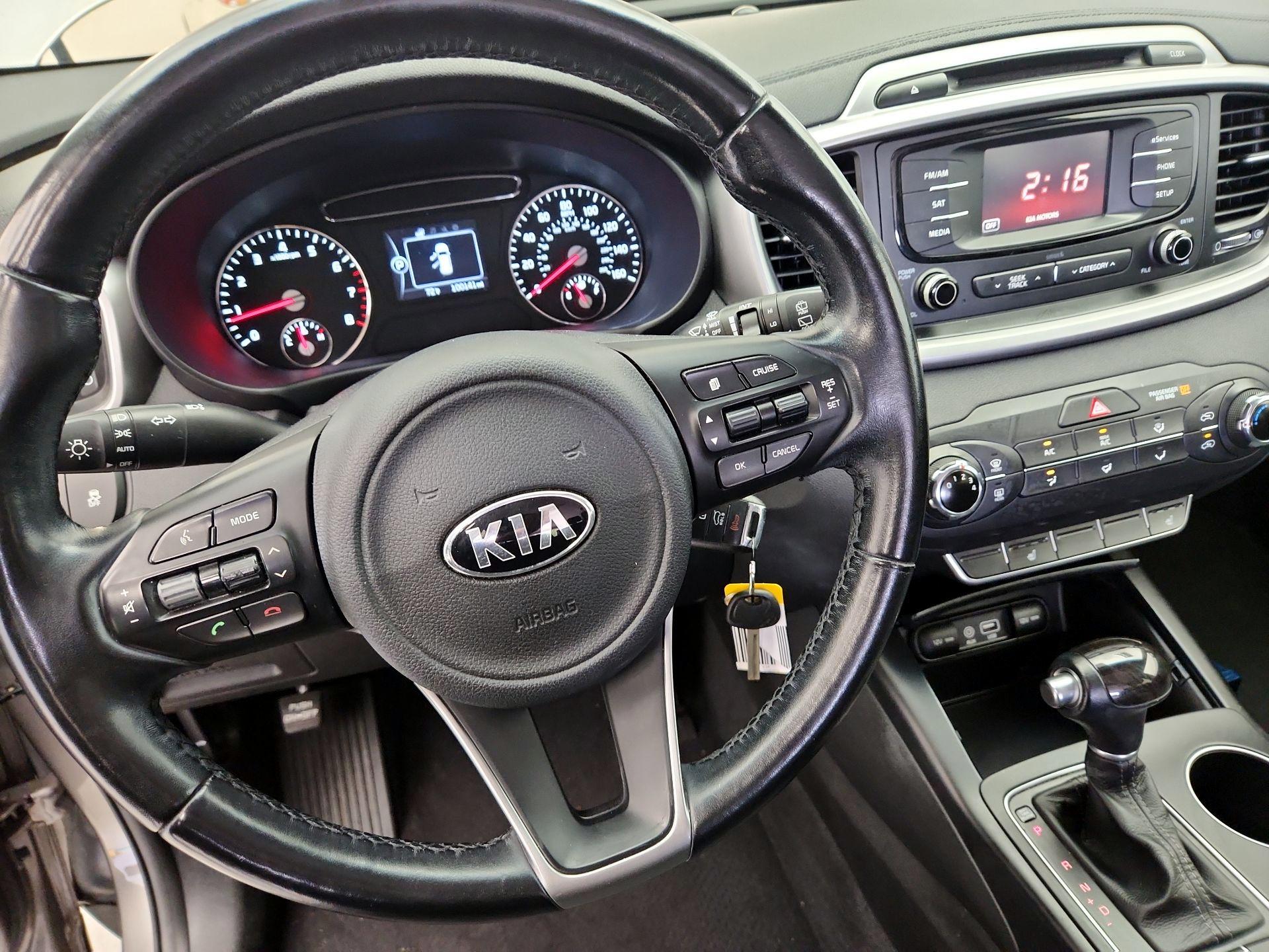 Thumbnail: 2016 Kia Sorento - 10