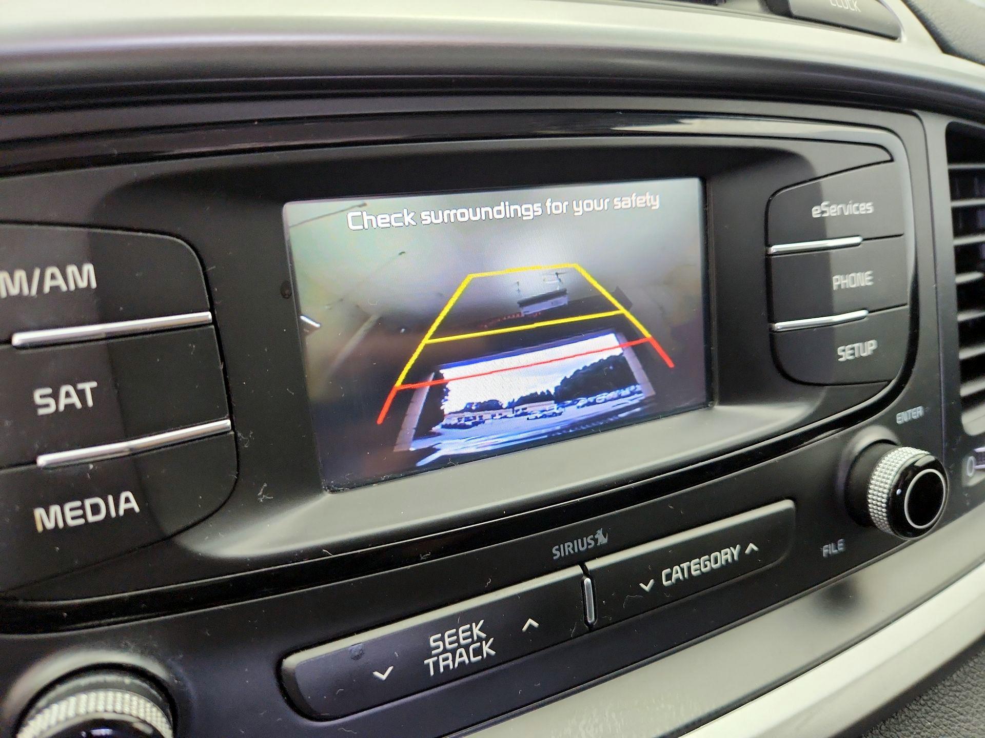 Thumbnail: 2016 Kia Sorento - 14
