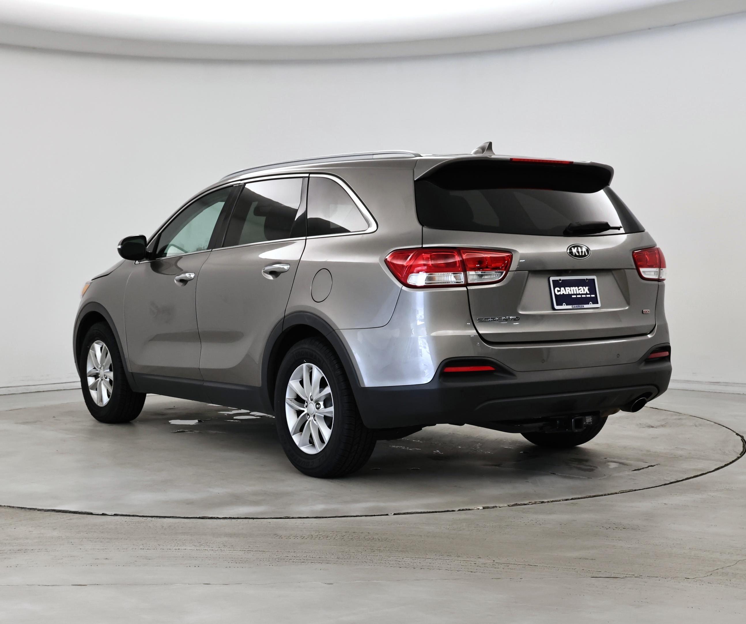 Thumbnail: 2016 Kia Sorento - 2