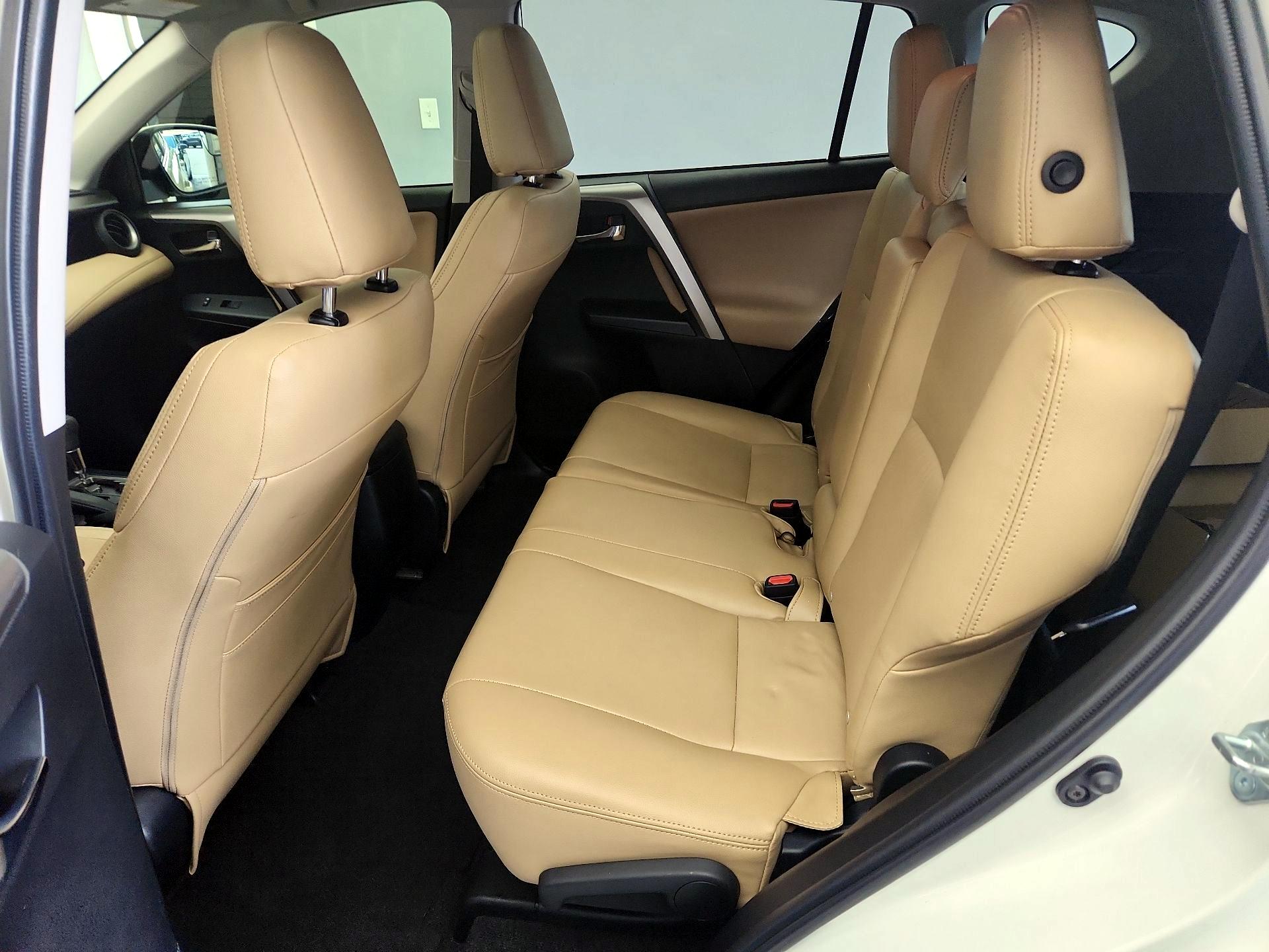 Thumbnail: 2017 Toyota RAV4 - 20
