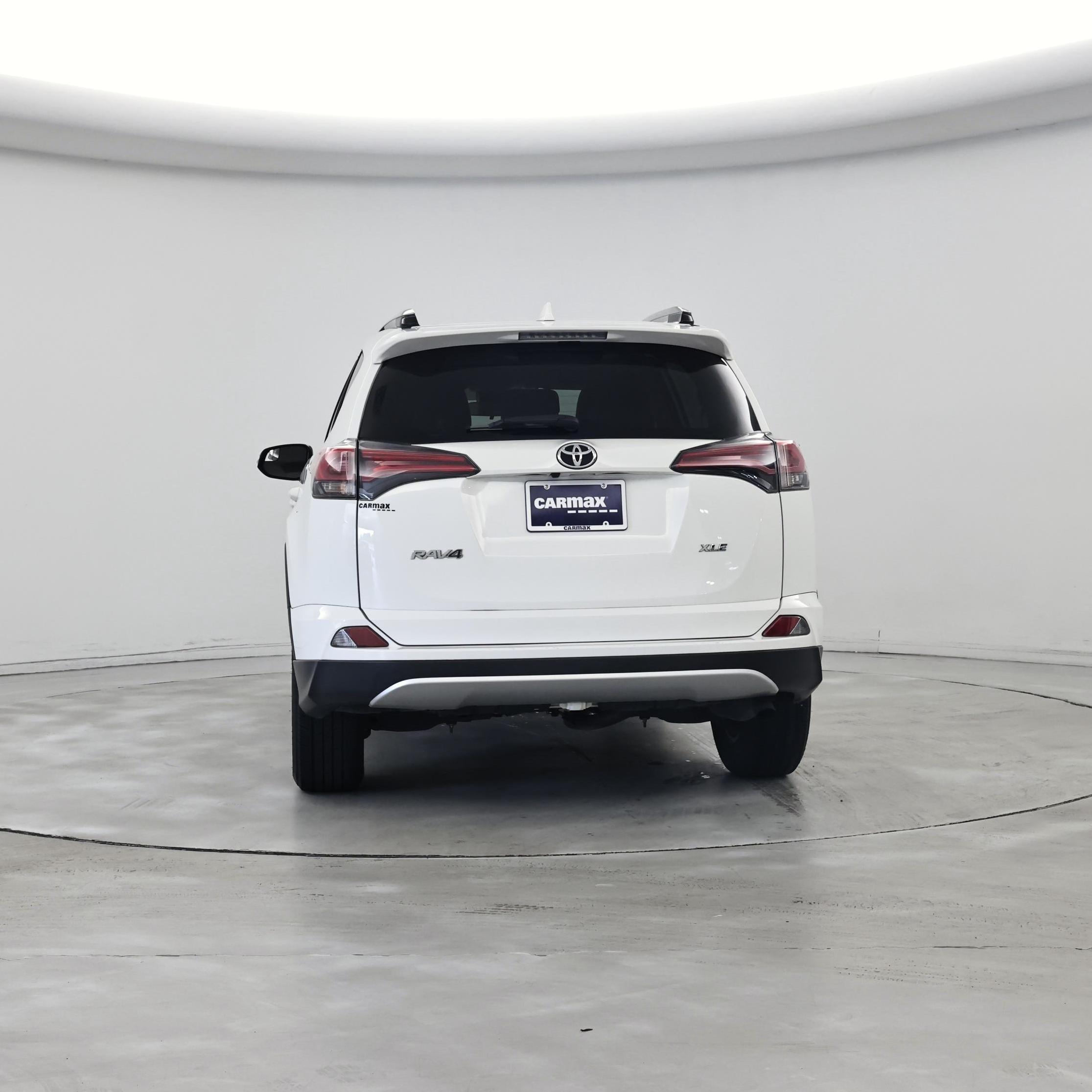 Thumbnail: 2017 Toyota RAV4 - 6