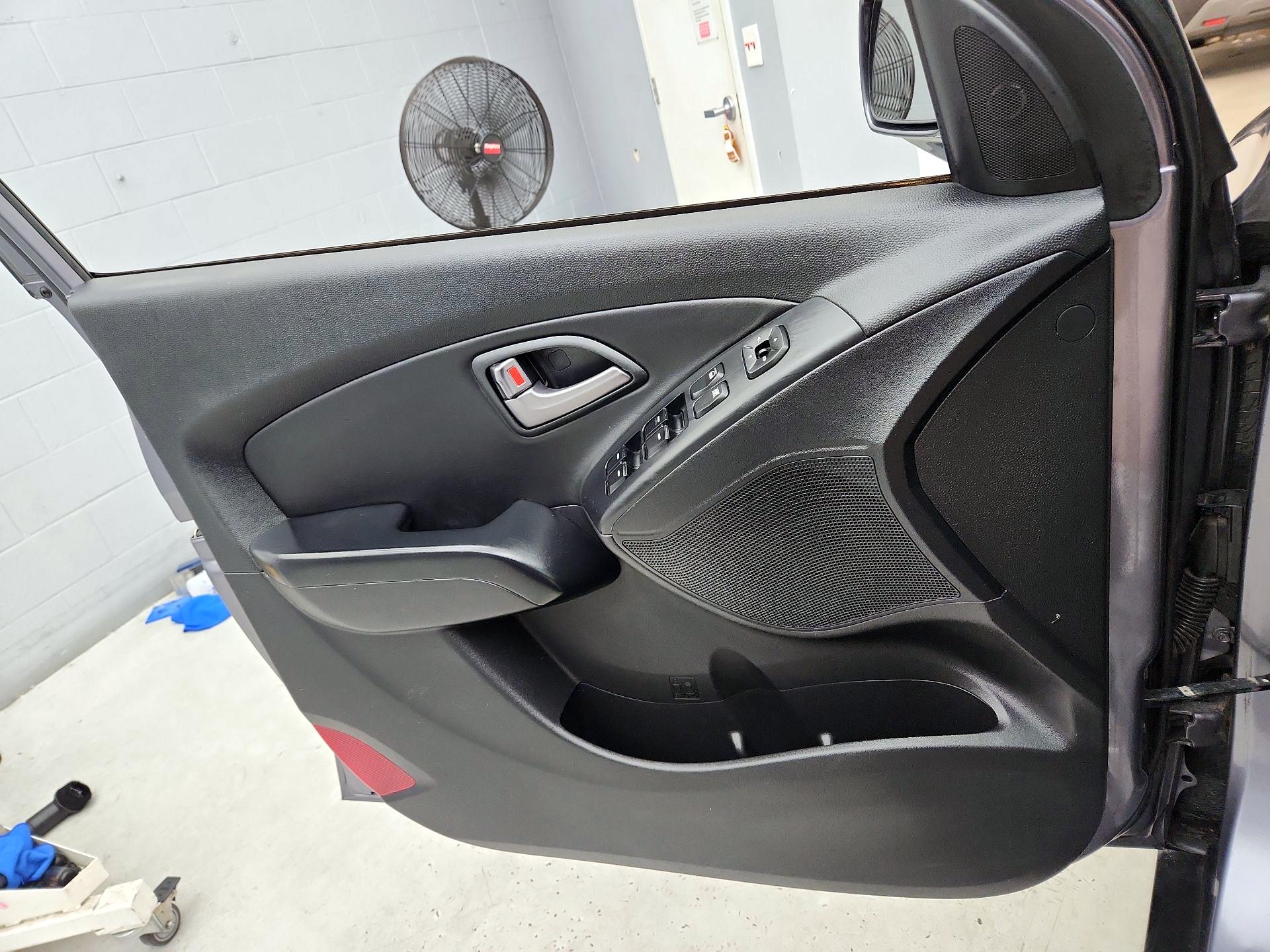 Thumbnail: 2014 Hyundai Tucson - 12