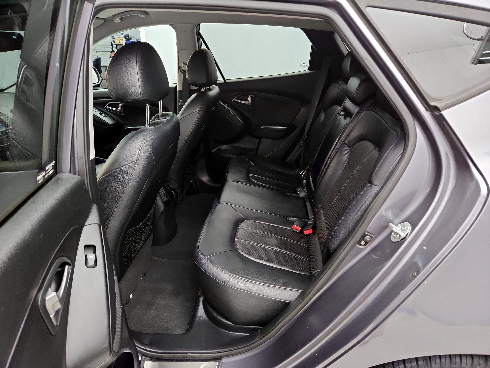 Thumbnail: 2014 Hyundai Tucson - 19