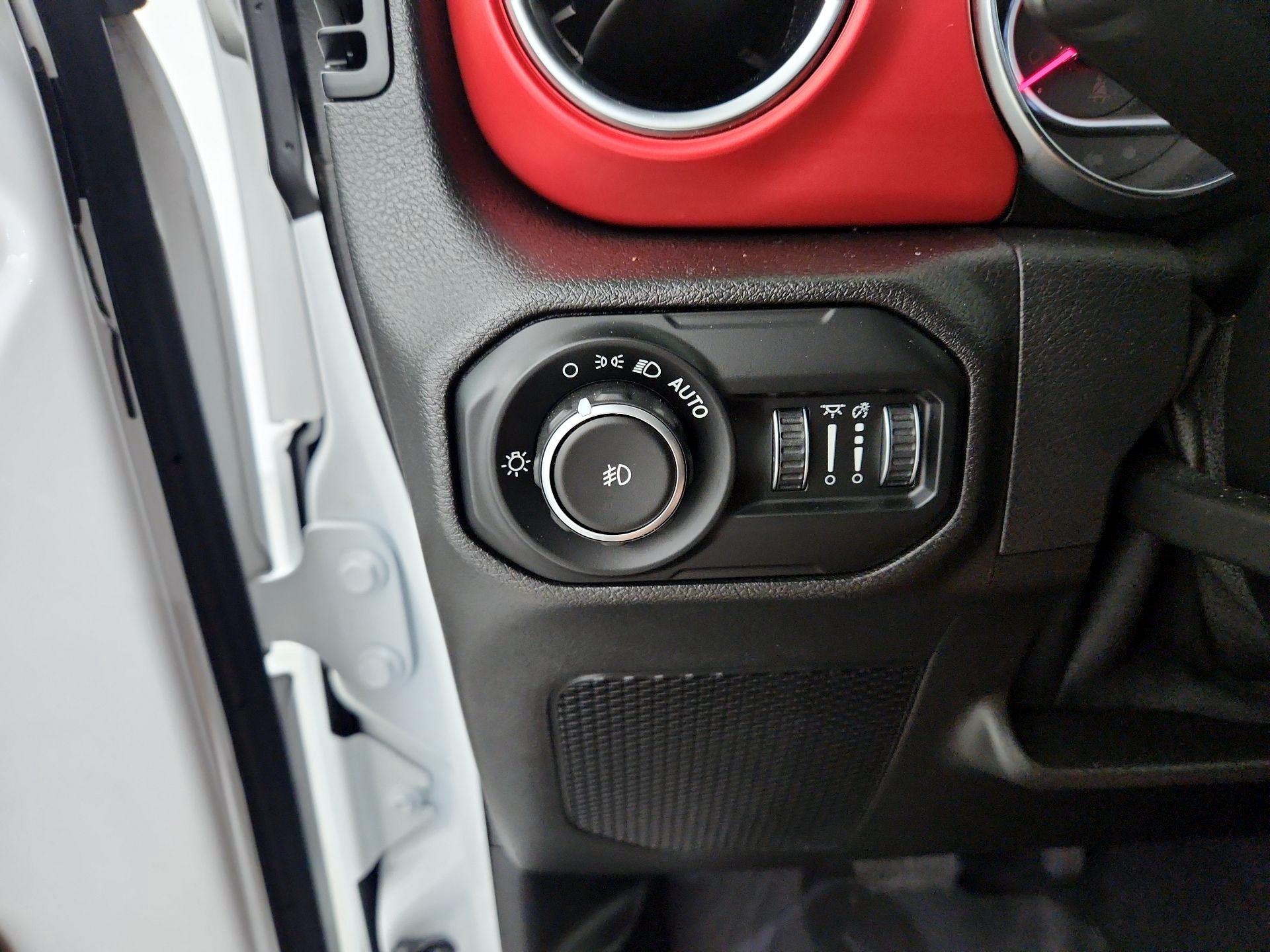 Thumbnail: 2021 Jeep Wrangler - 13