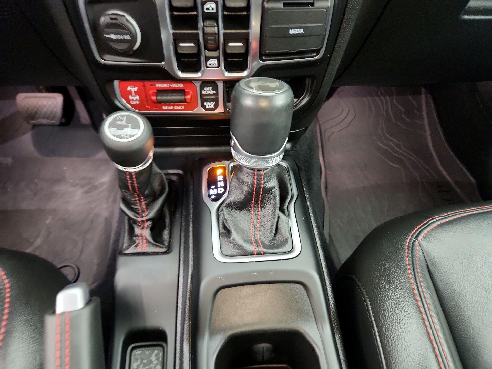 Thumbnail: 2021 Jeep Wrangler - 18