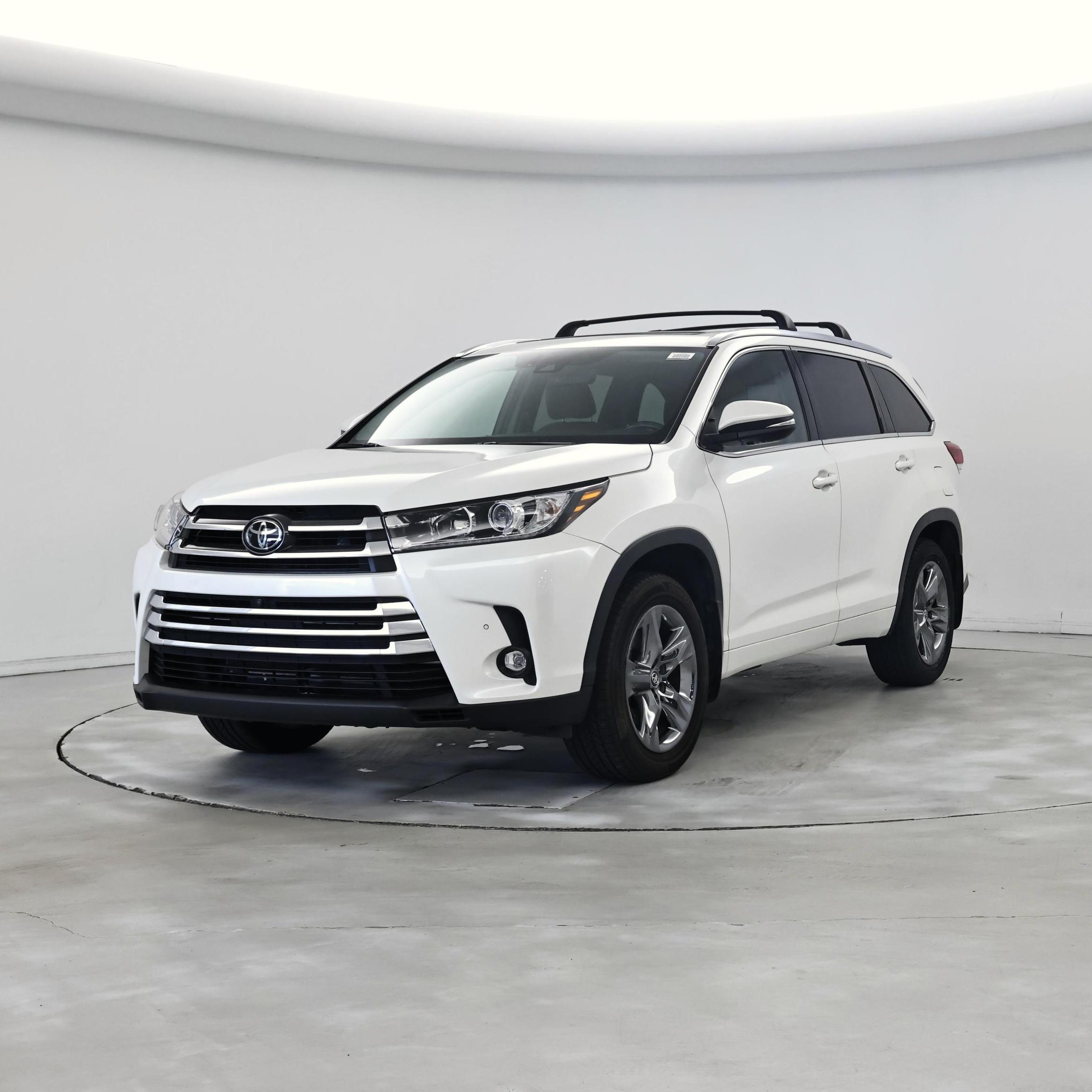 Thumbnail: 2019 Toyota Highlander - 4