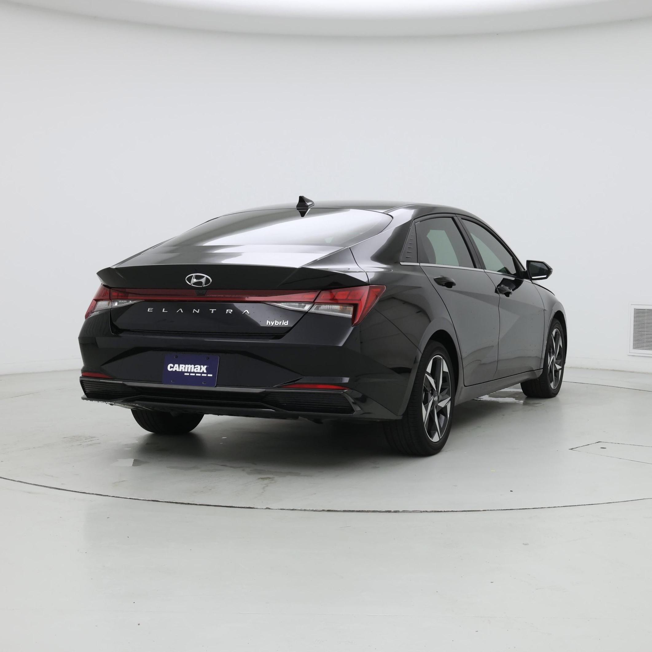 Thumbnail: 2023 Hyundai Elantra - 8