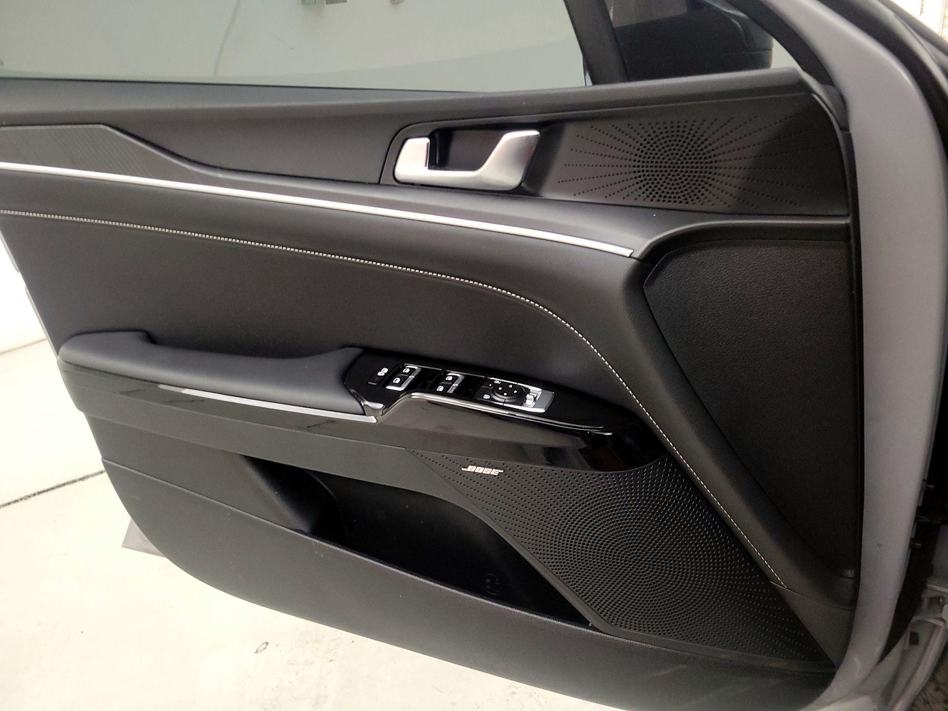 Thumbnail: 2025 Kia K5 - 12
