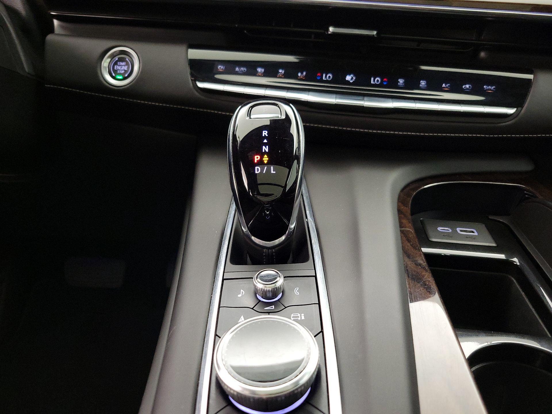 Thumbnail: 2022 Cadillac Escalade - 18