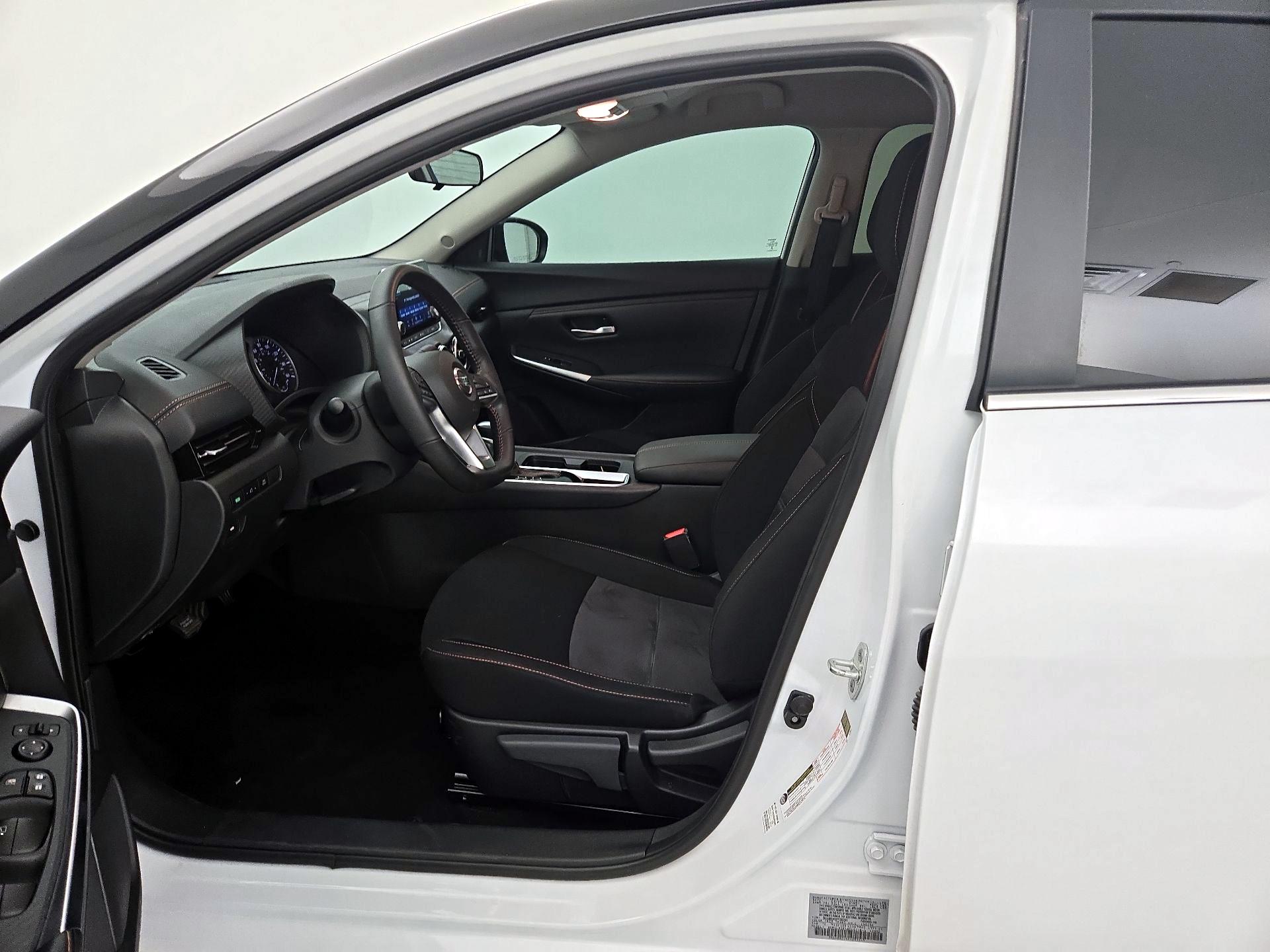 Thumbnail: 2023 Nissan Sentra - 11