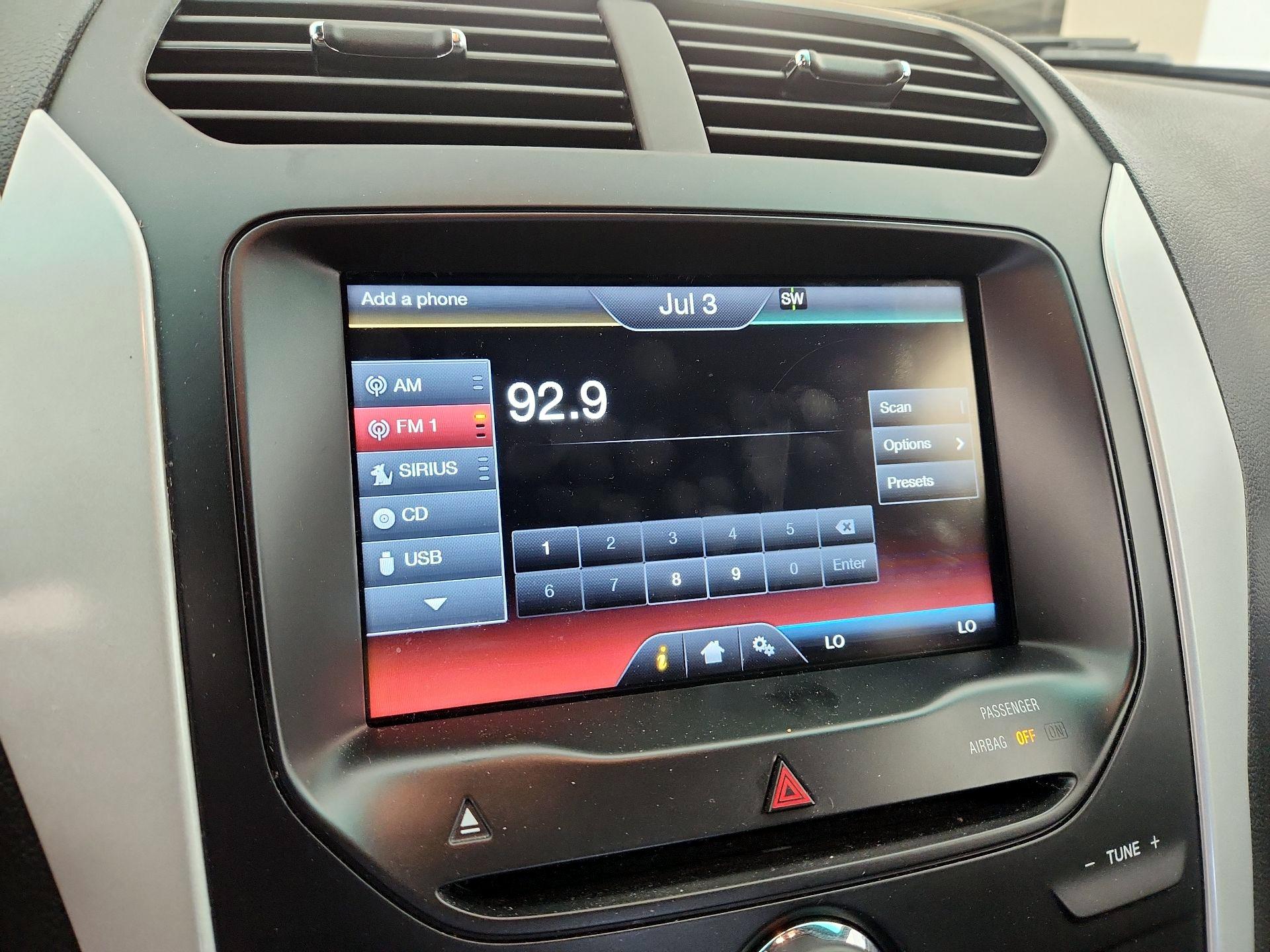 Thumbnail: 2015 Ford Explorer - 15