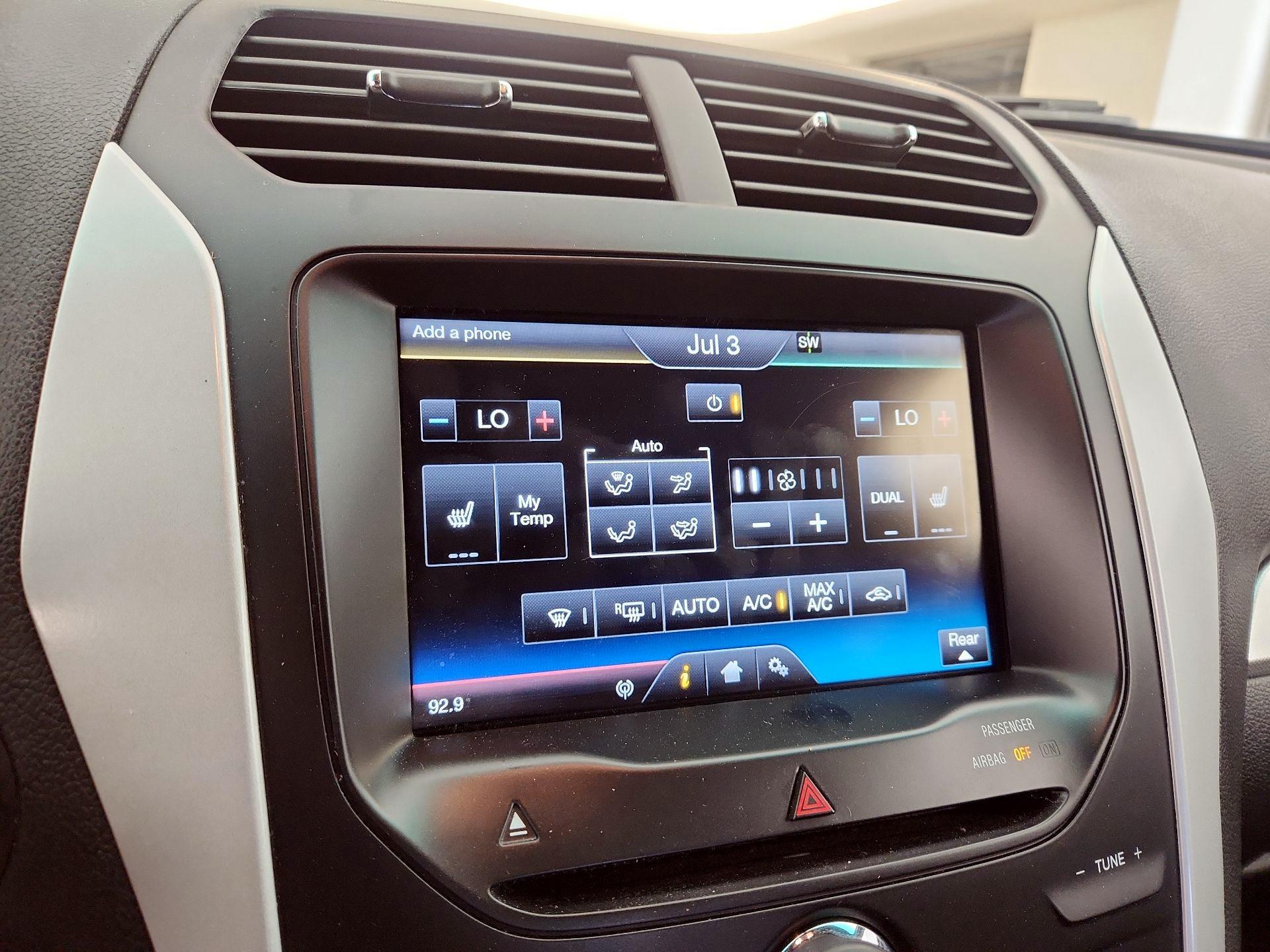 Thumbnail: 2015 Ford Explorer - 16