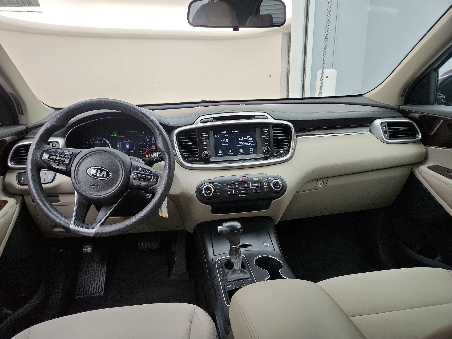 Thumbnail: 2018 Kia Sorento - 9