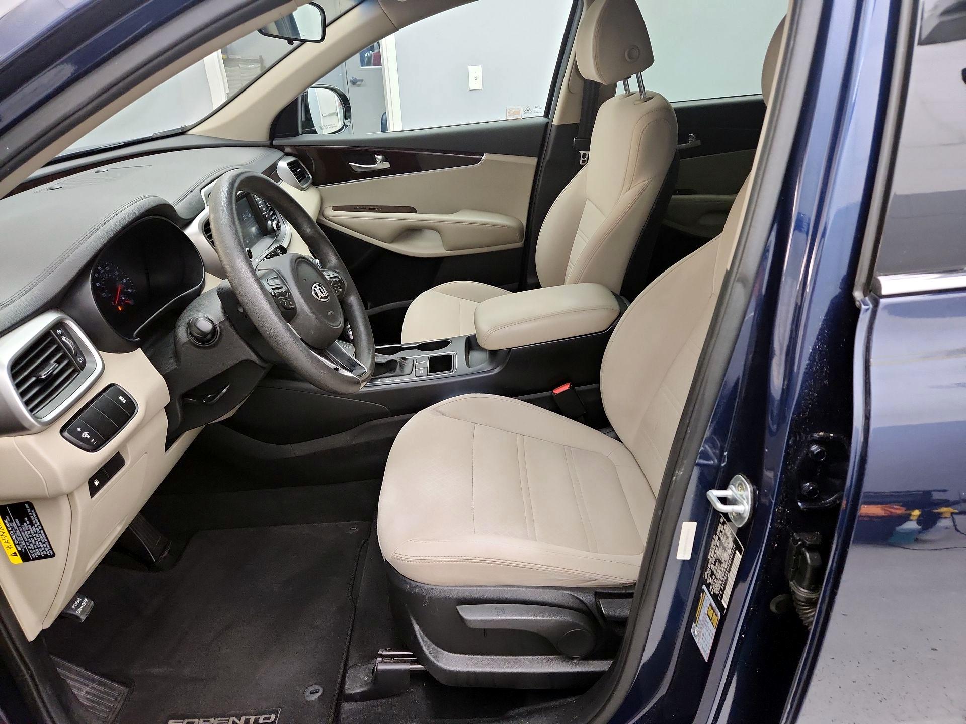 Thumbnail: 2018 Kia Sorento - 11