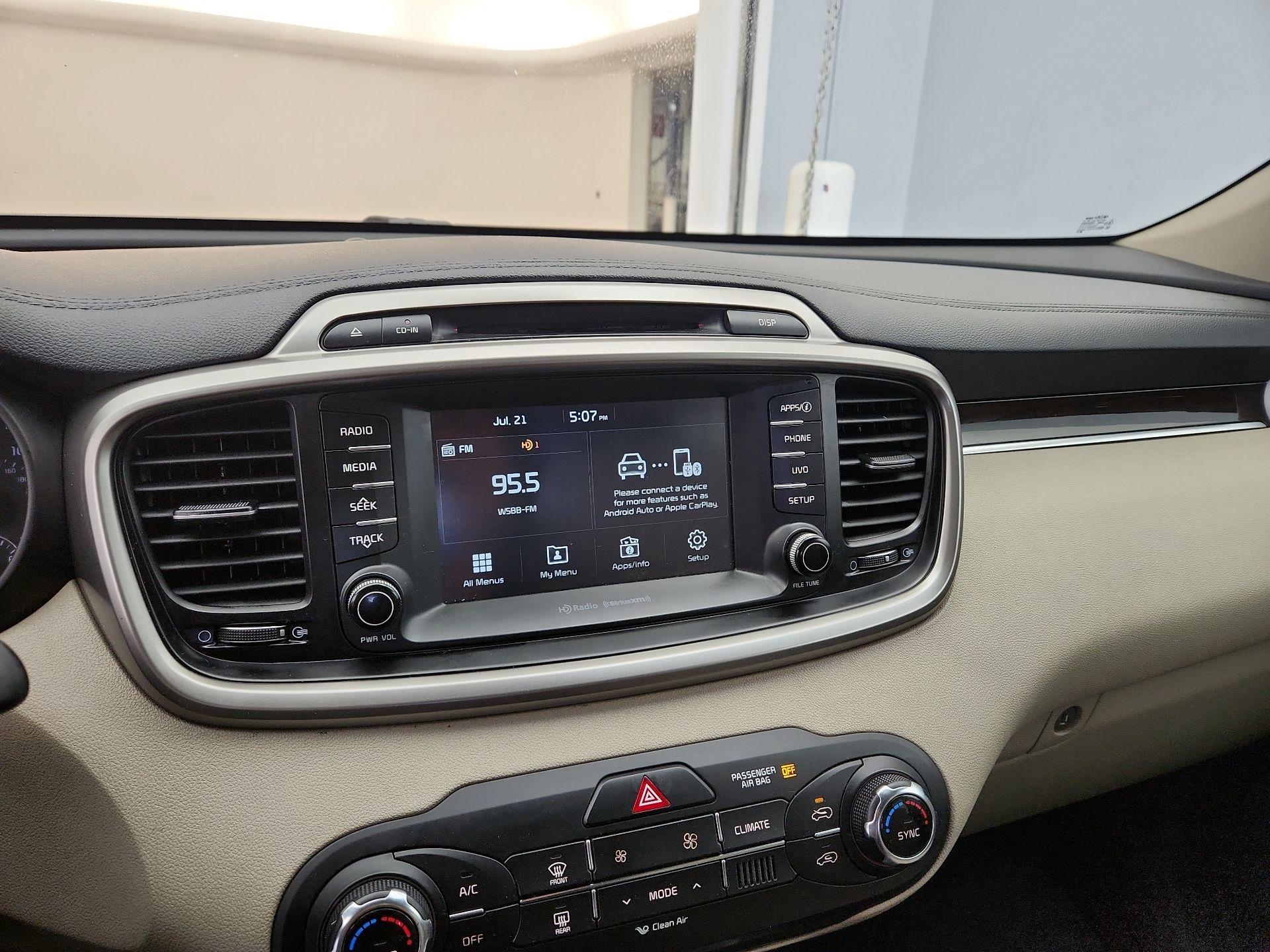 Thumbnail: 2018 Kia Sorento - 15