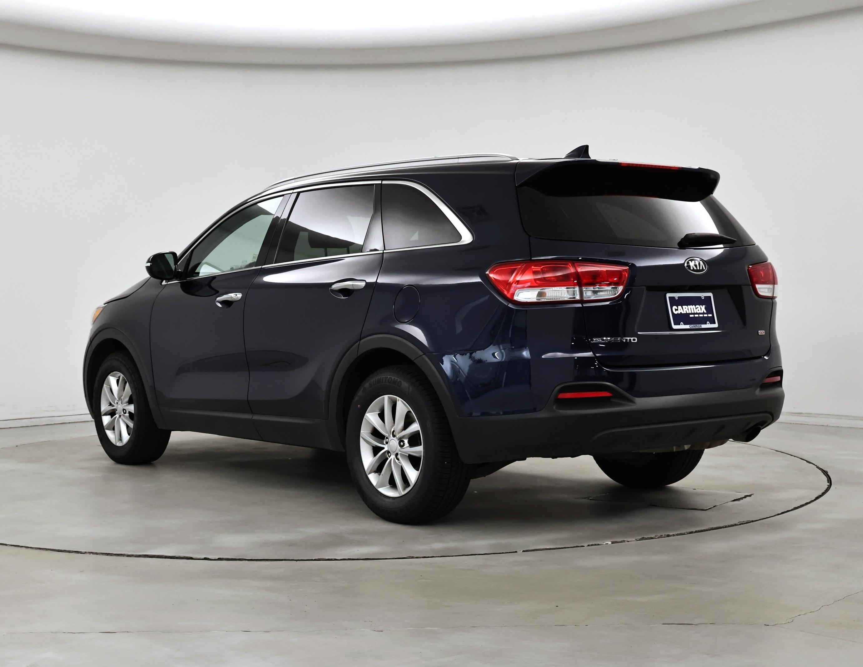 Thumbnail: 2018 Kia Sorento - 2
