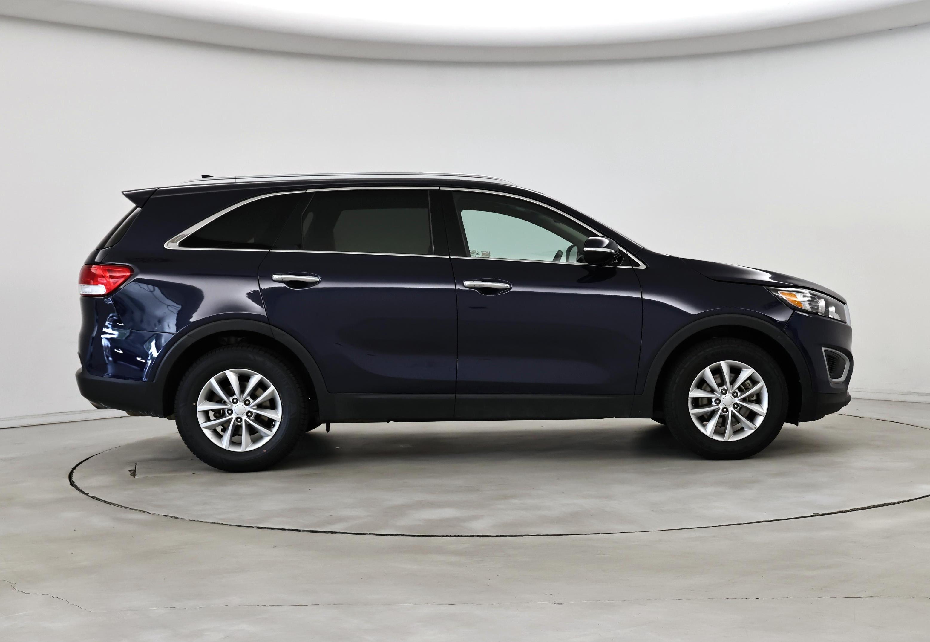 Thumbnail: 2018 Kia Sorento - 7