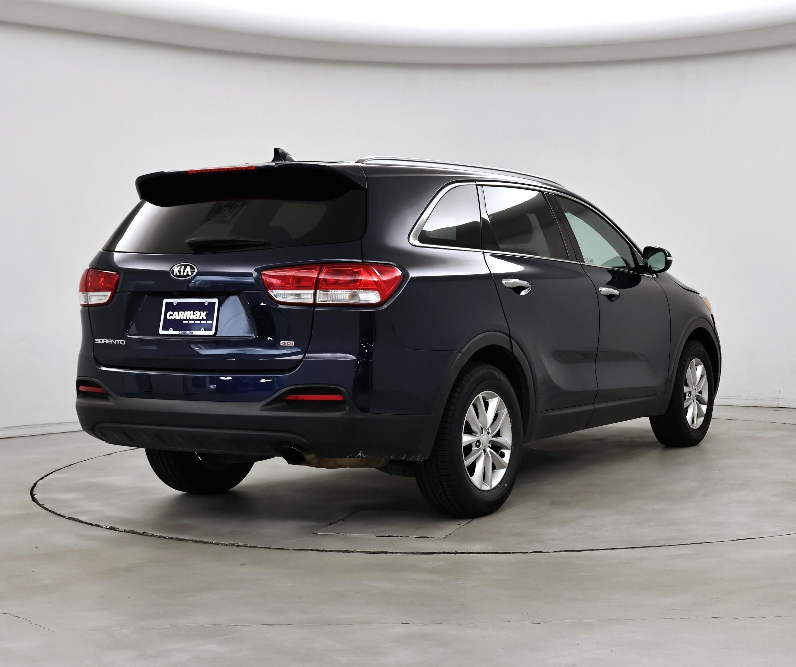 Thumbnail: 2018 Kia Sorento - 8