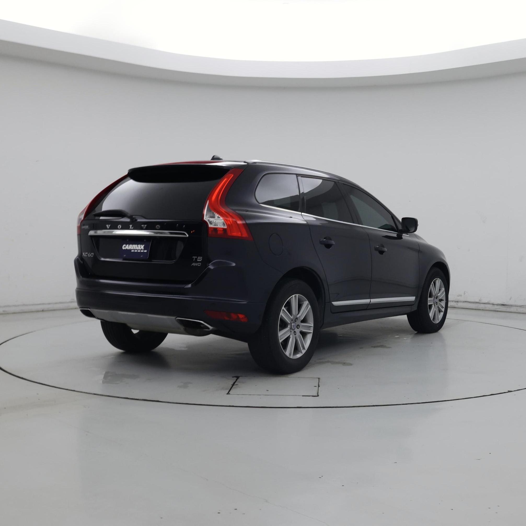 Thumbnail: 2017 Volvo XC60 - 8
