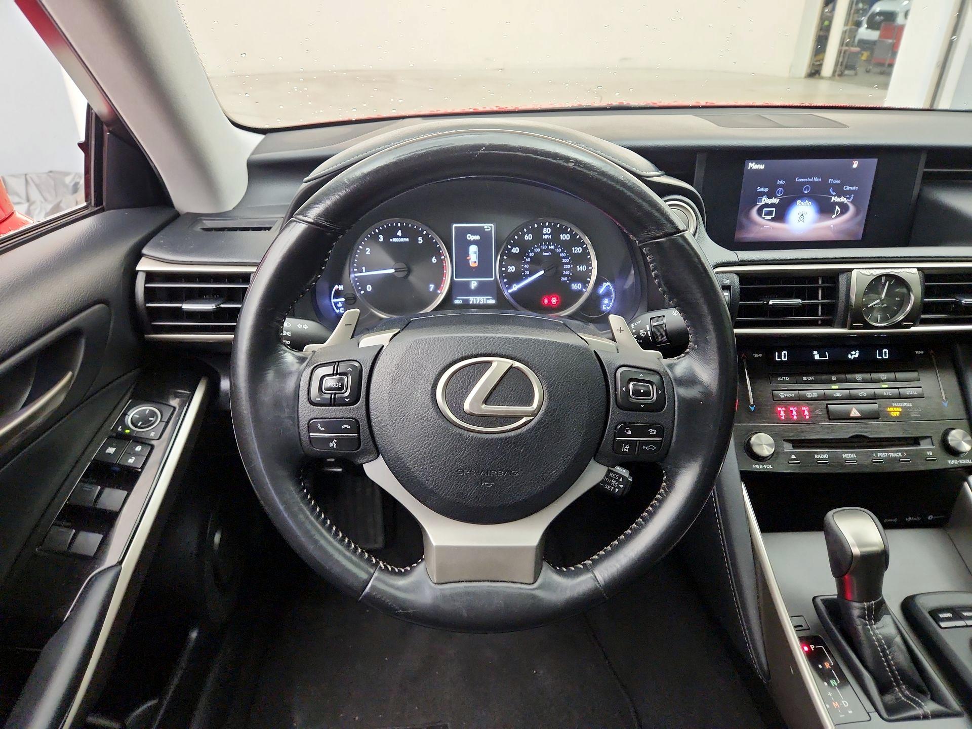 Thumbnail: 2017 Lexus IS - 10
