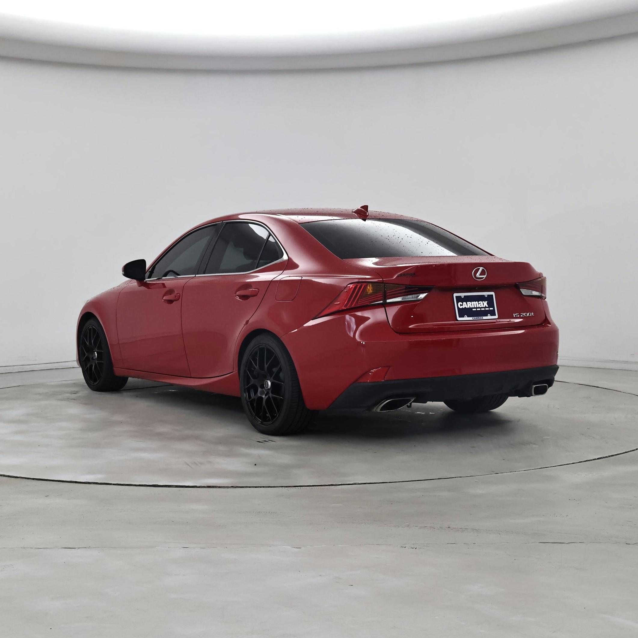 Thumbnail: 2017 Lexus IS - 2