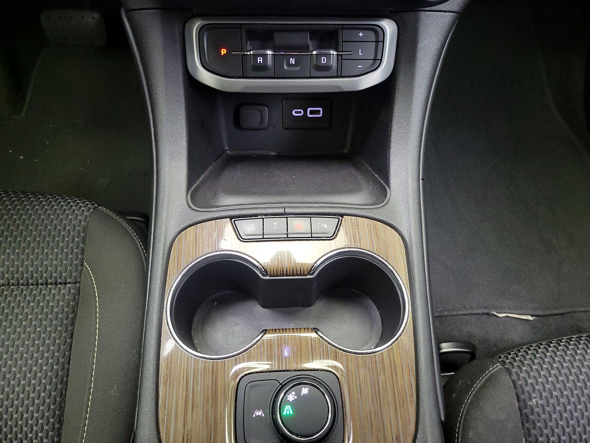Thumbnail: 2022 GMC Acadia - 18