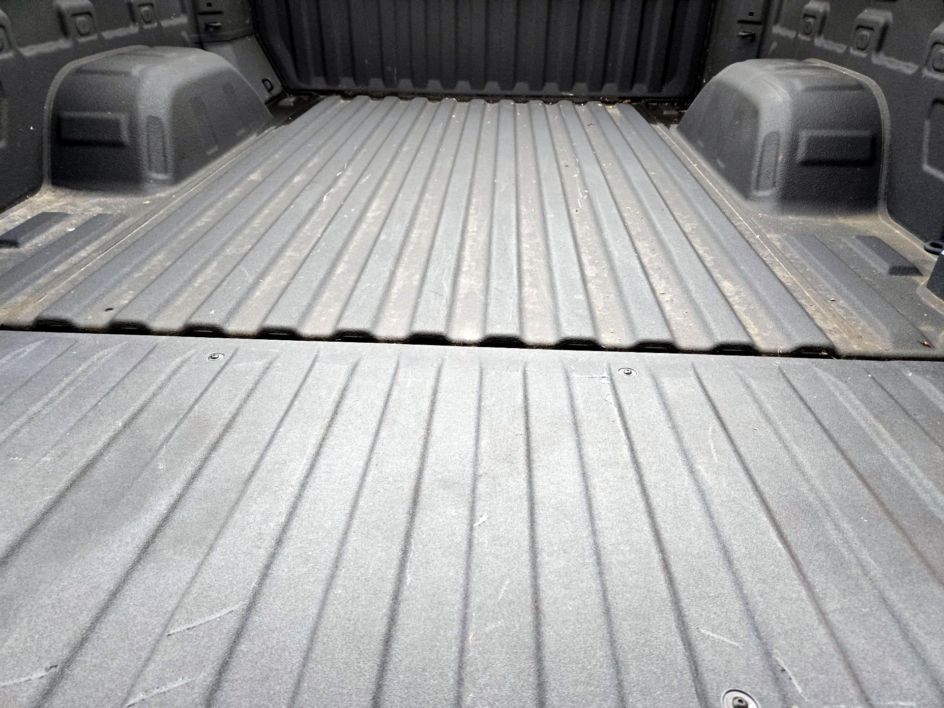 Thumbnail: 2023 Chevrolet Silverado 1500 - 20