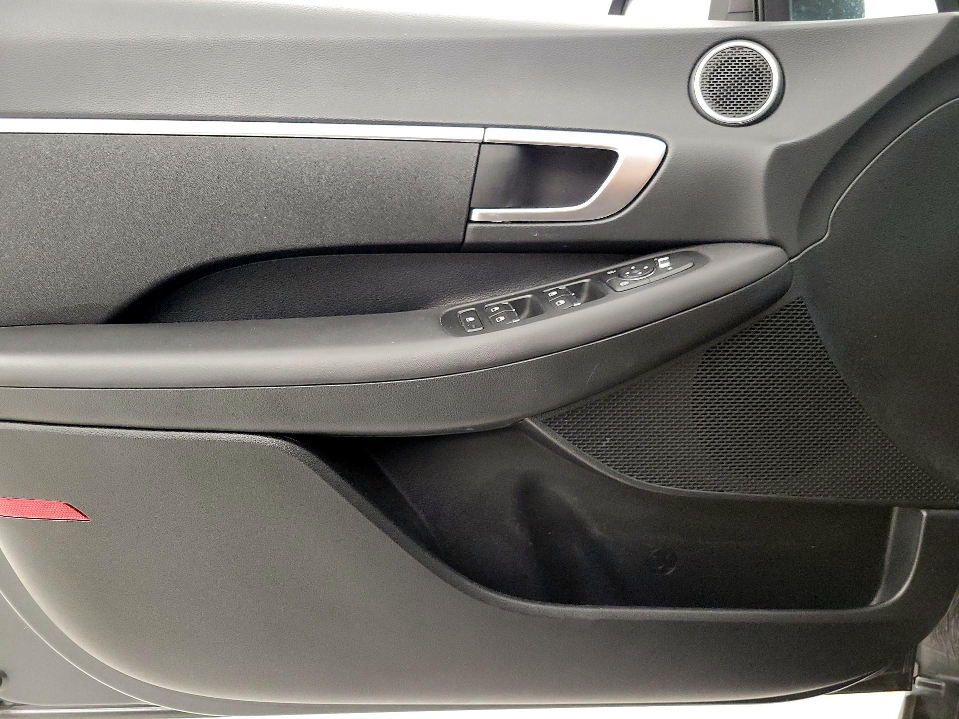 Thumbnail: 2022 Hyundai Sonata - 12