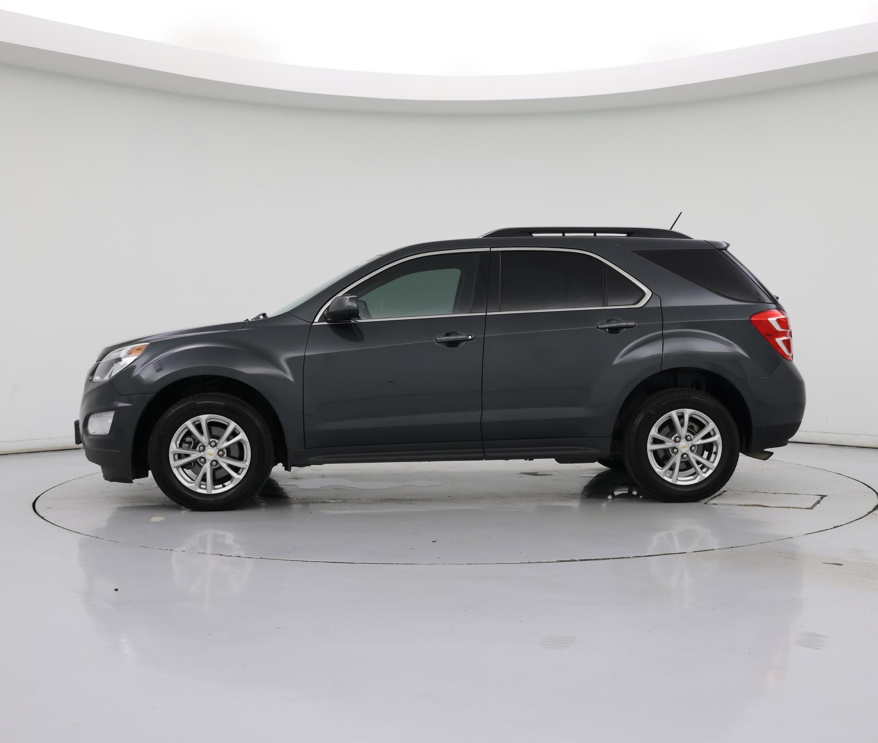 Thumbnail: 2017 Chevrolet Equinox - 3