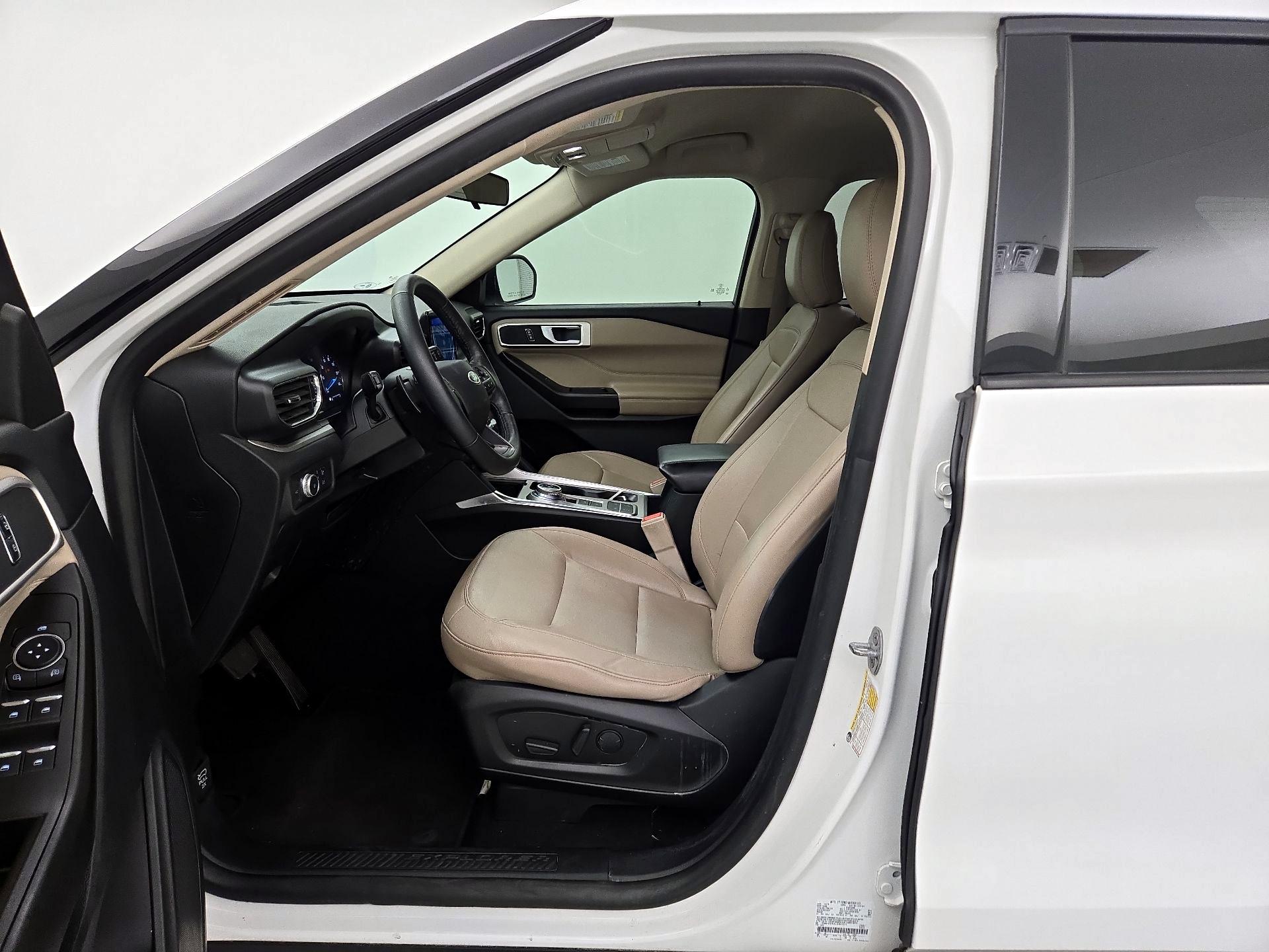 Thumbnail: 2020 Ford Explorer - 11