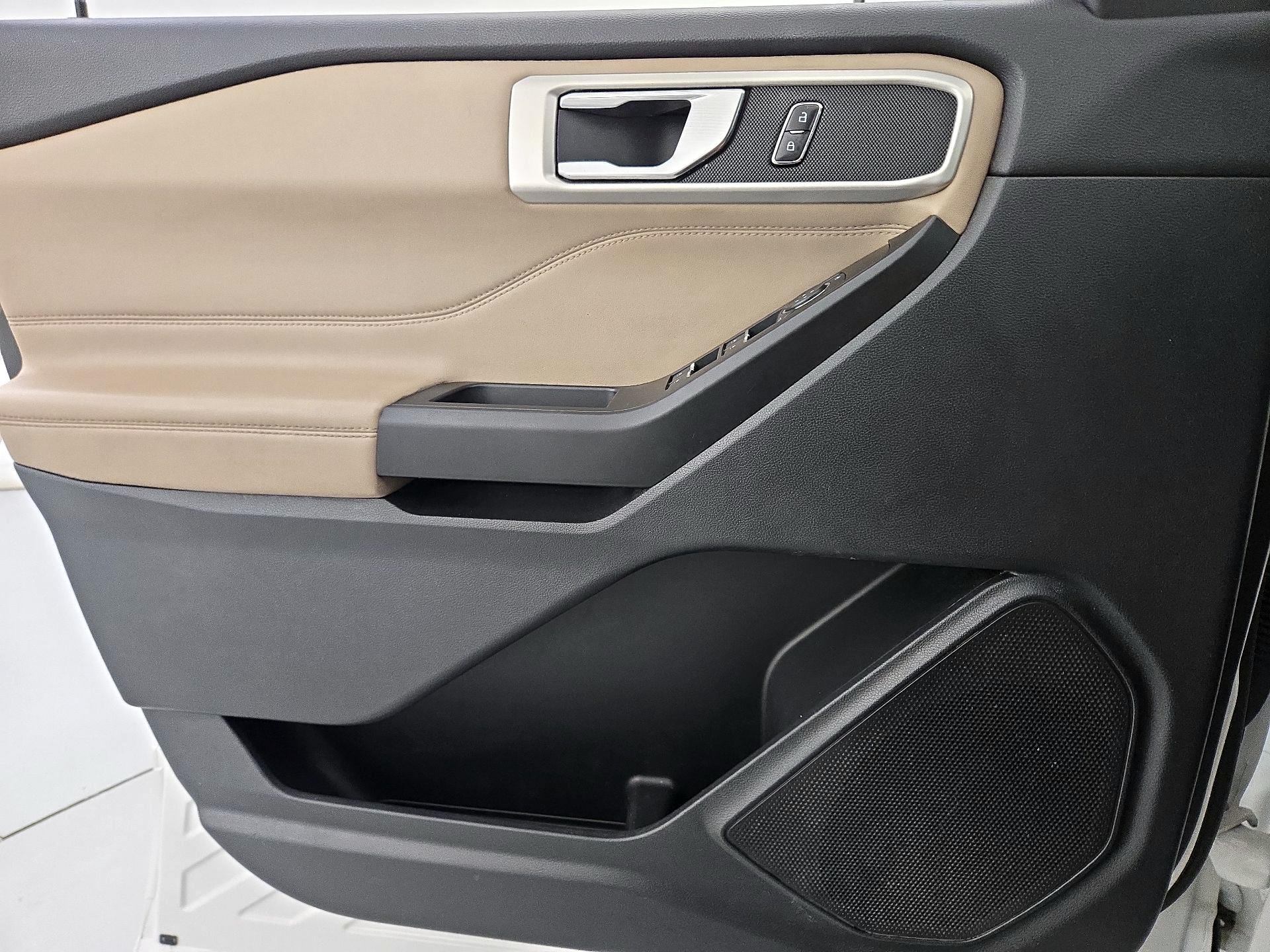 Thumbnail: 2020 Ford Explorer - 12