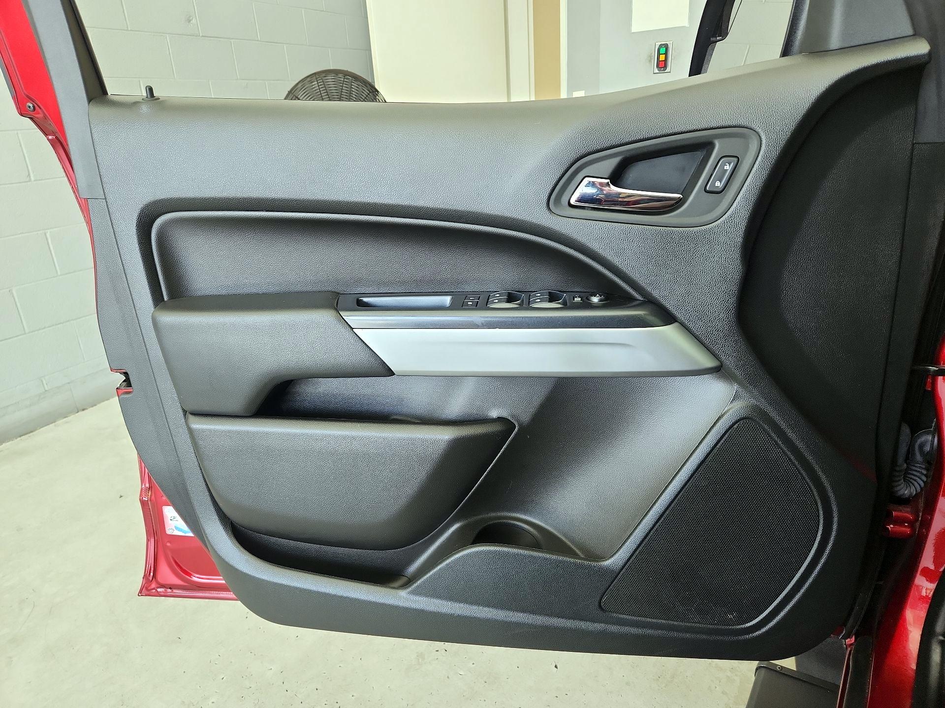 Thumbnail: 2021 Chevrolet Colorado - 12
