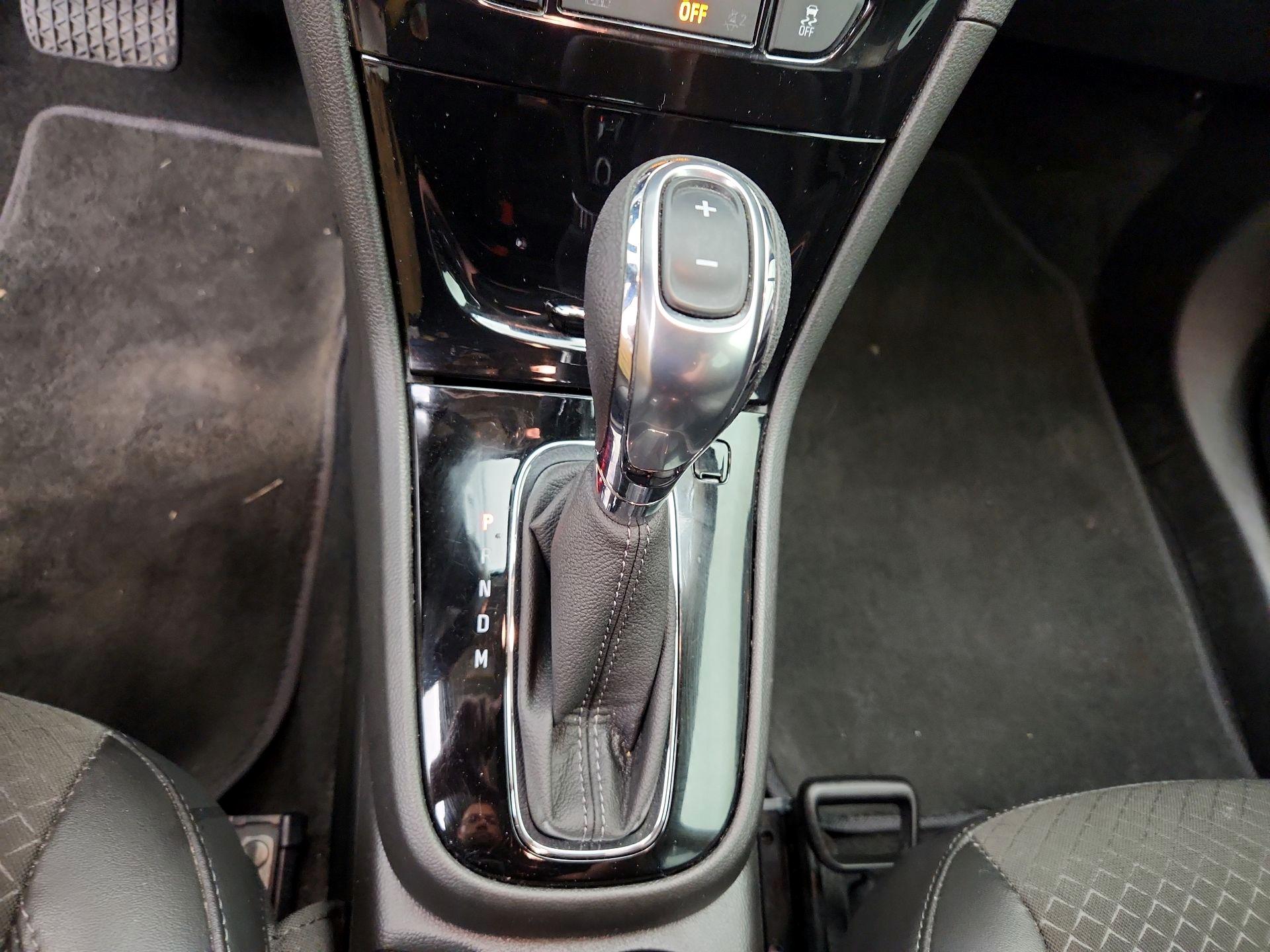 Thumbnail: 2019 Buick Encore - 17