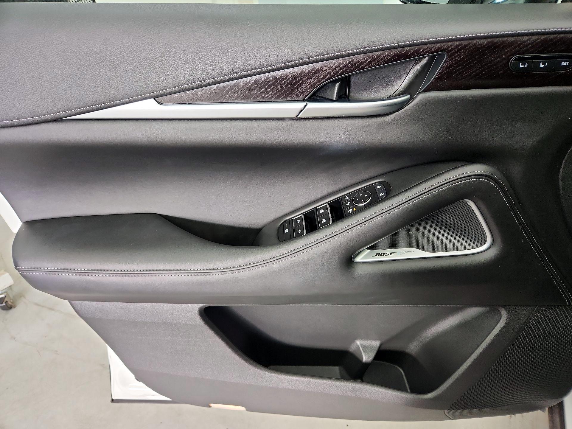 Thumbnail: 2023 INFINITI QX60 - 12