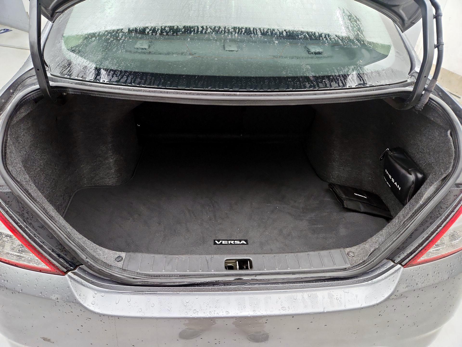 Thumbnail: 2018 Nissan Versa - 19